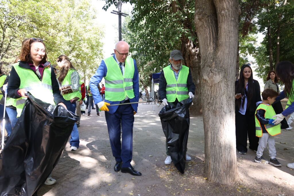 Odunpazarı Belediyesi’nden Dünya (2)