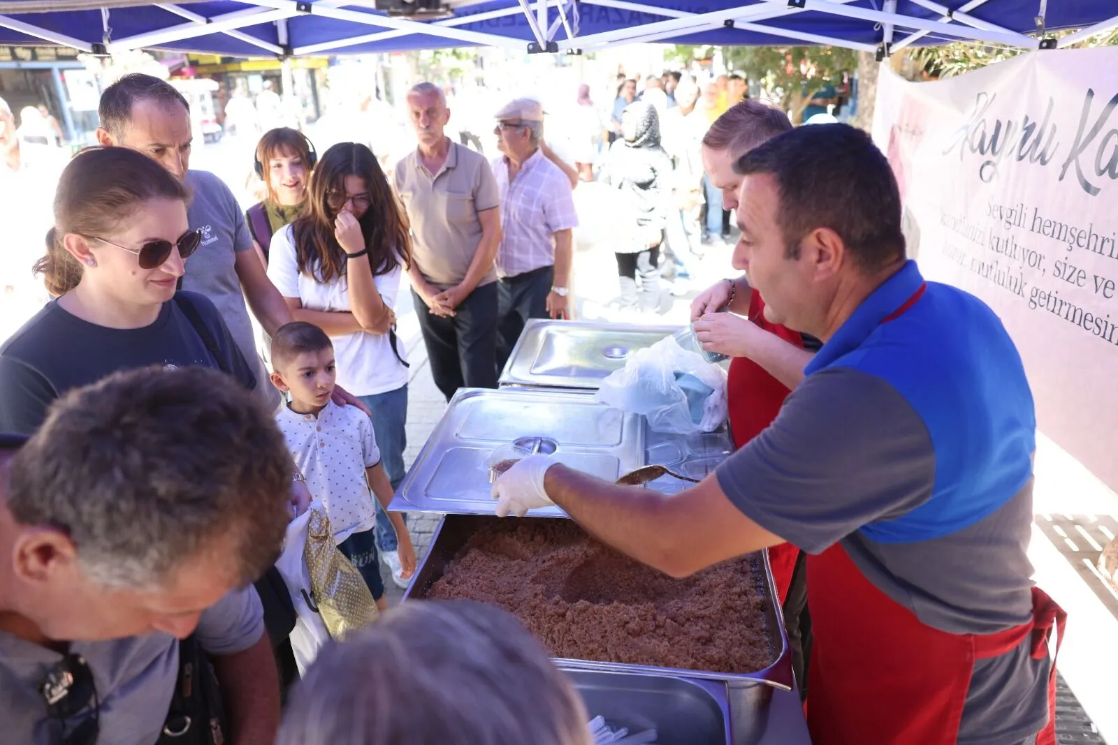 Odunpazari Belediyesinden Mevlid Kandilinde Helva Ikrami 2
