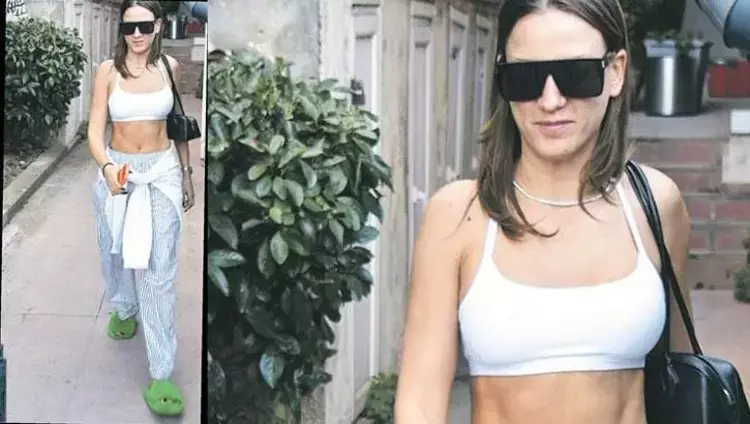 Serenay Sarıkaya Terlik
