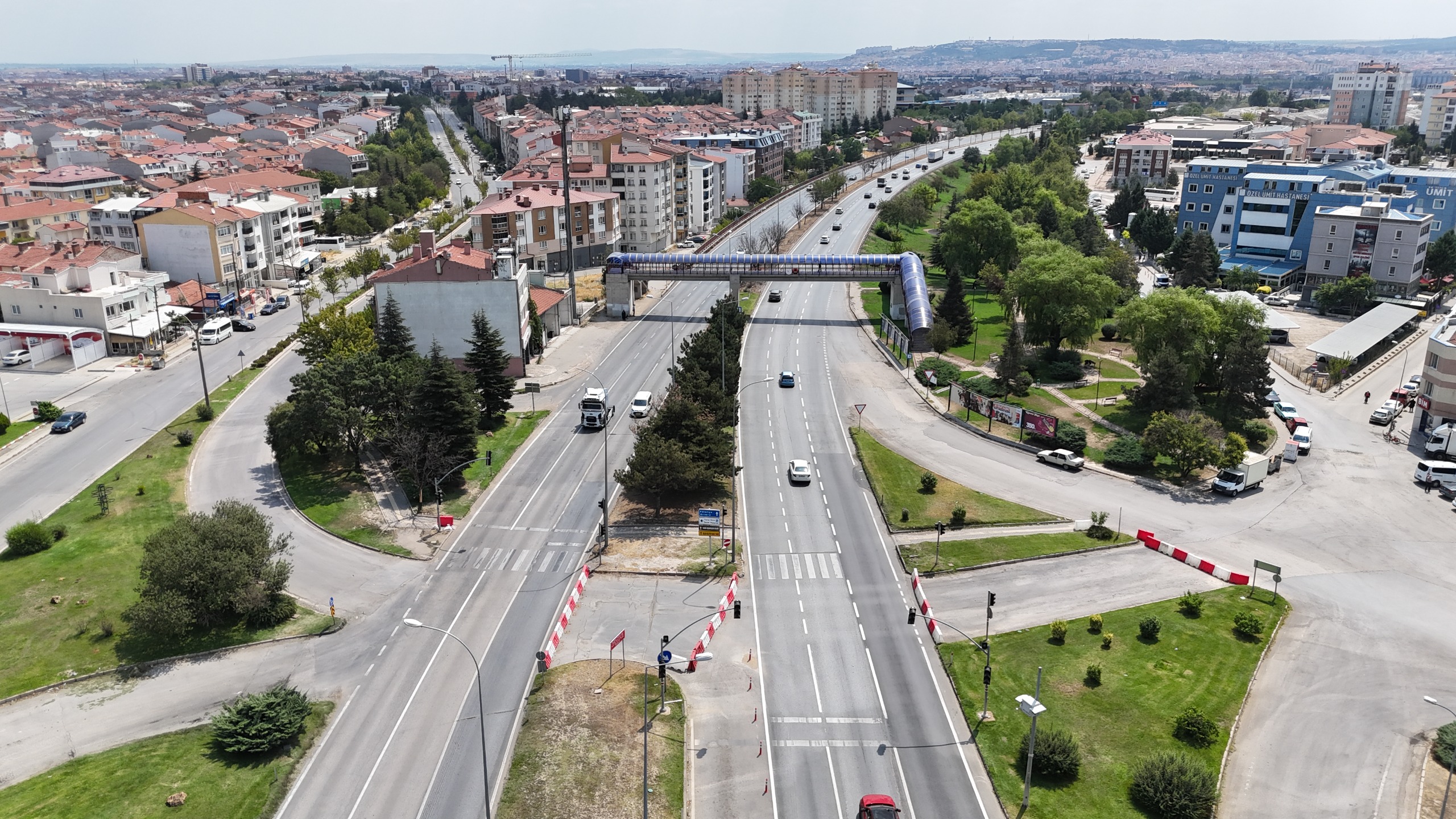 Tepebaşi Kavşaği 18 Eki̇m’e Kadar Kapali (3)