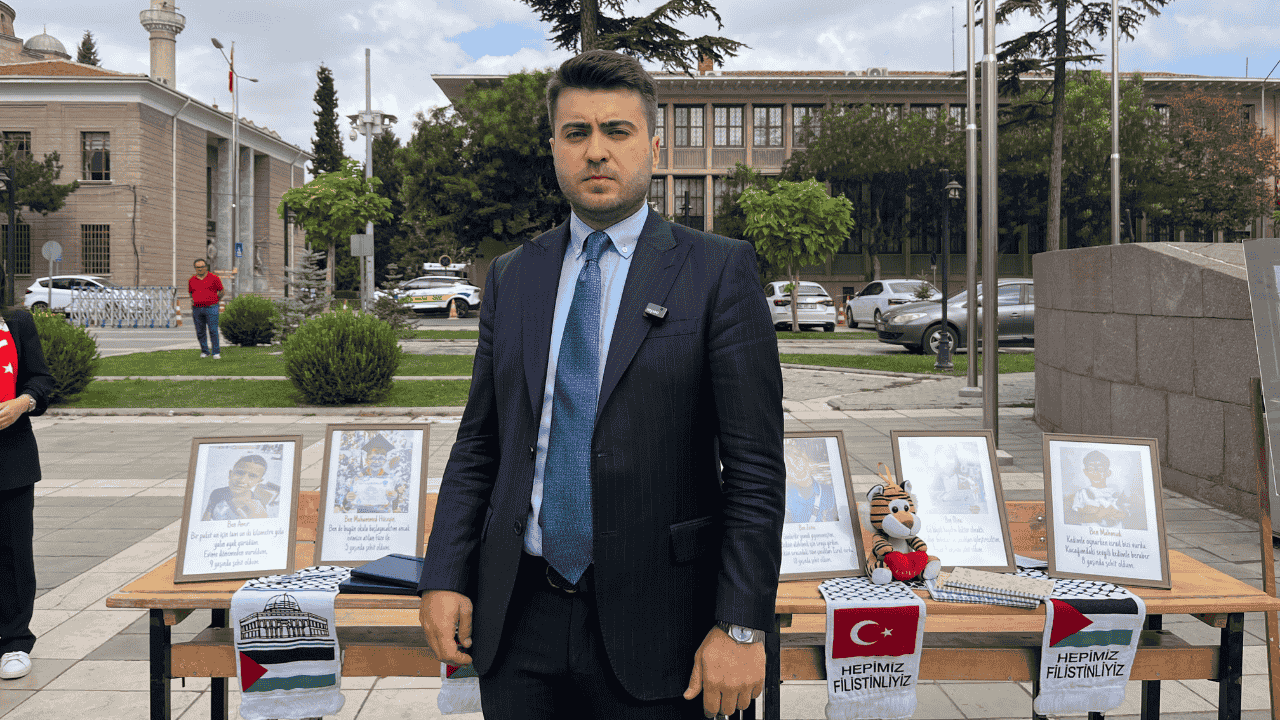 “Ülkemizde Milyonlarca Çocuğumuz Sıralarına Dönerken Gazze’de Binlerce Sıra Bomboş” (1)
