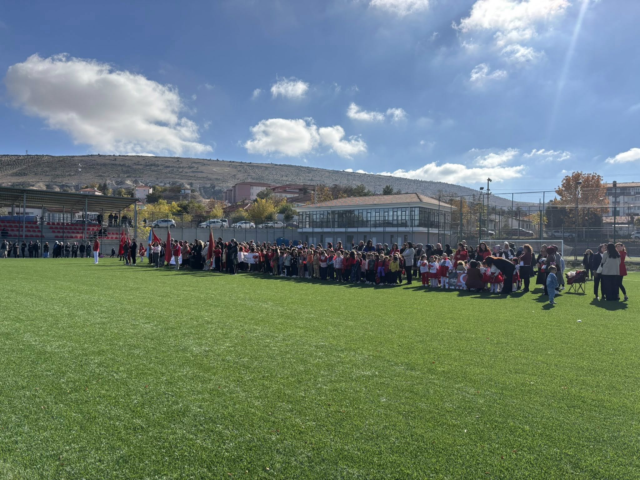 572346632 1415395606835795 5170877723702854246 N