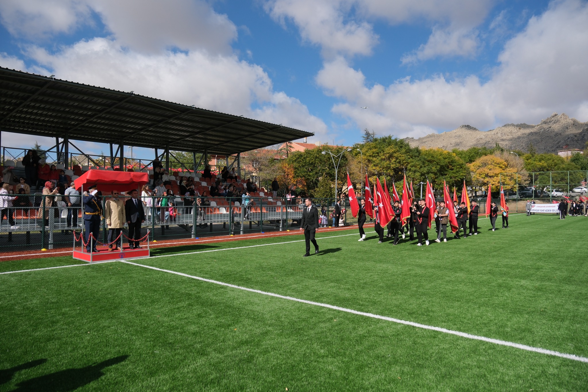 572798502 1300046385497619 8652365542771114221 N