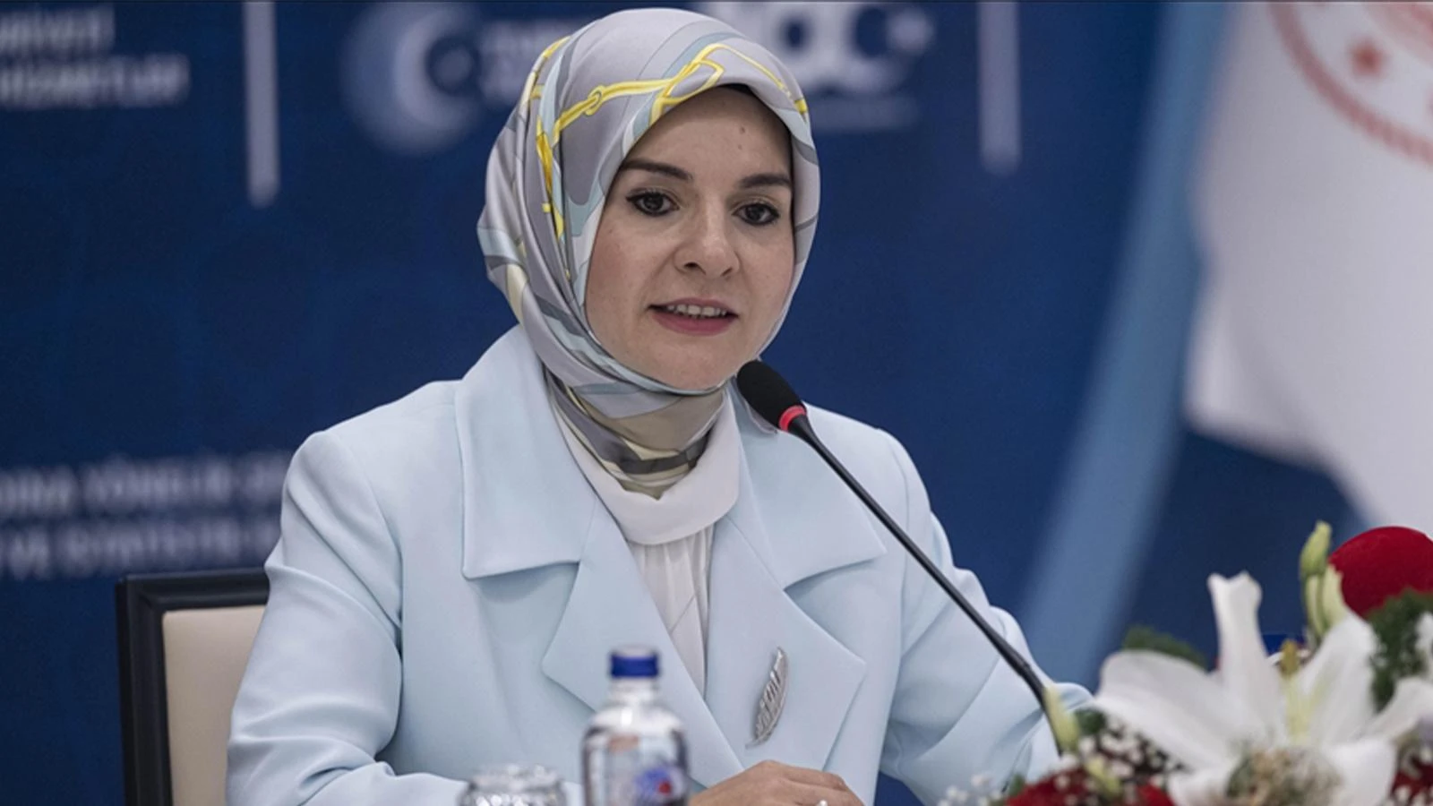 Bakan Mahinur Ozdemir Goktas Yeni Uygulamayi Duyurdu Her Aileye Bir Danisman