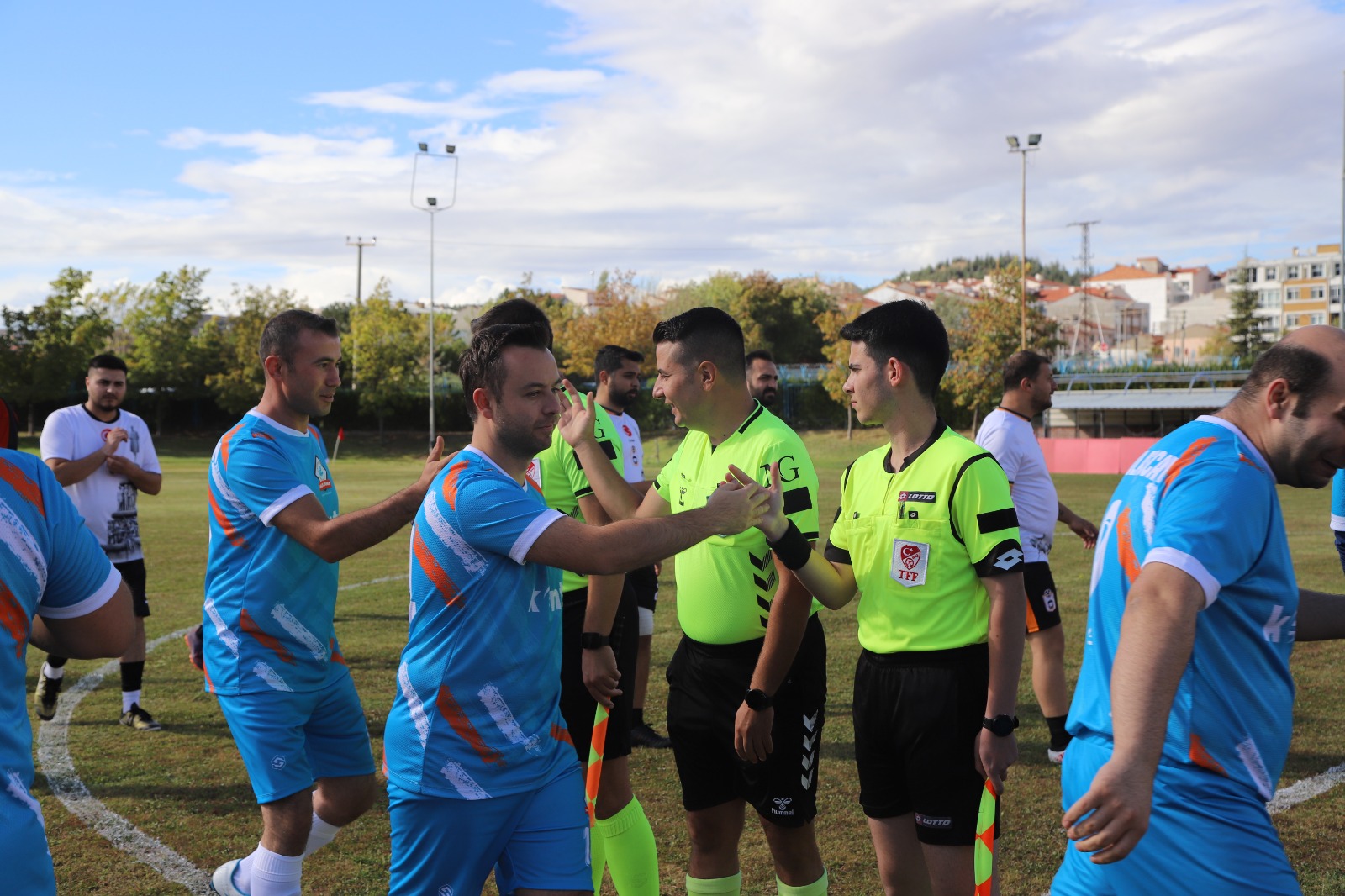 Cumhuri̇yet Kupasi İçi̇n Futbol Turnuvasi Başladi (8)