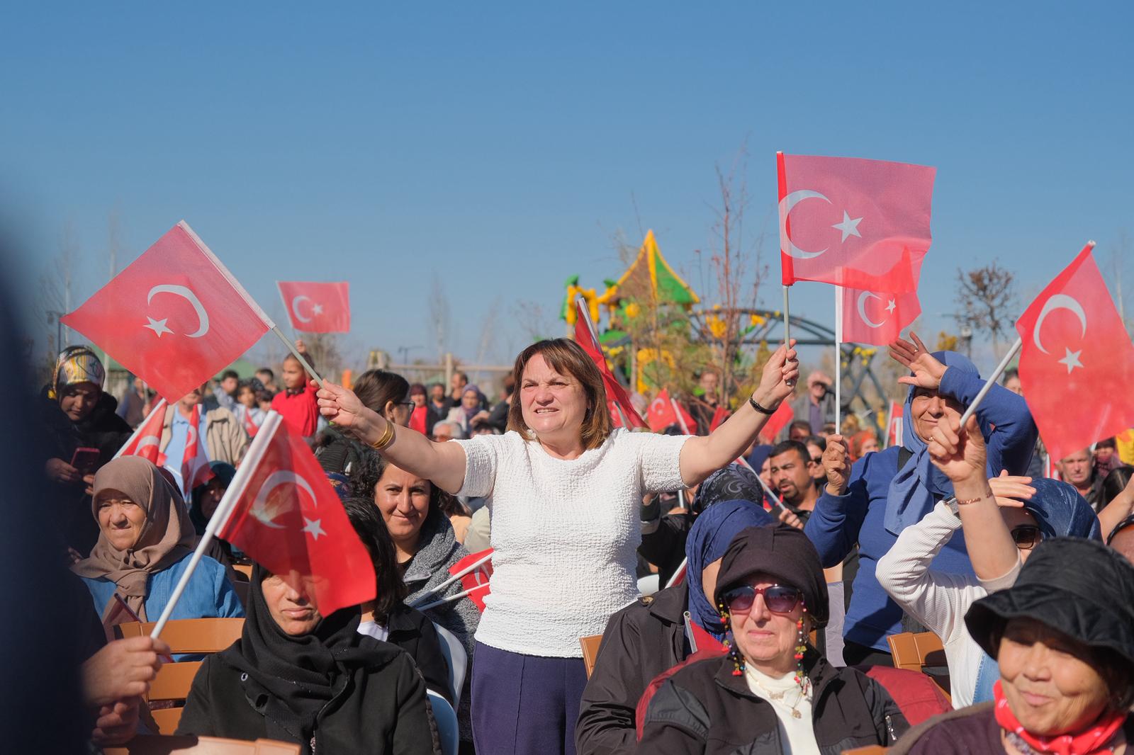 Göletli̇ Park Hi̇zmete Açildi (2)