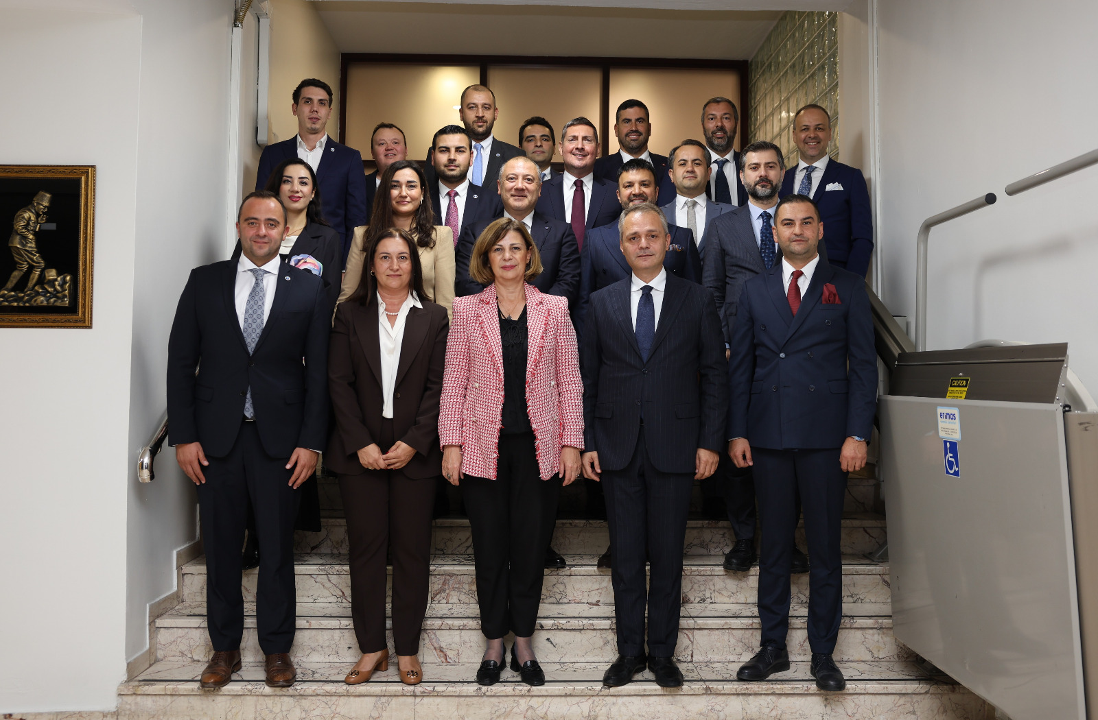 İçgi̇af’tan Başkan Ünlüce’ye Zi̇yaret (3)