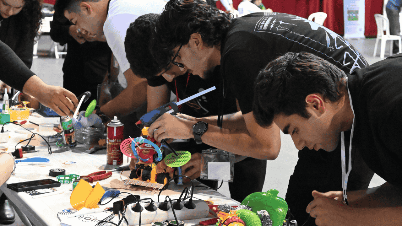 Robot Yarışma