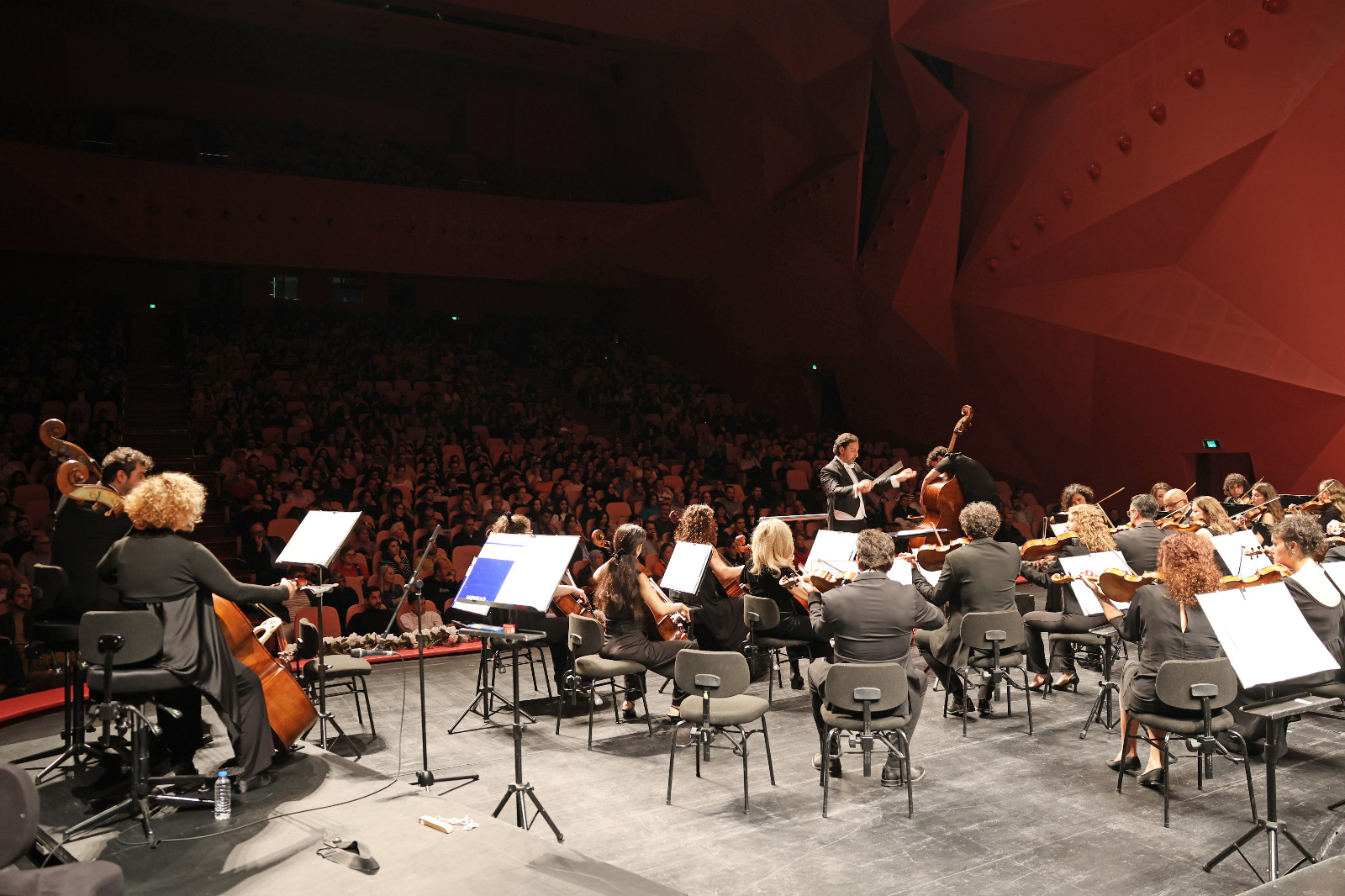 Senfoni̇ Orkestrasi’ndan Hafizalara Kazinan Konser (9)