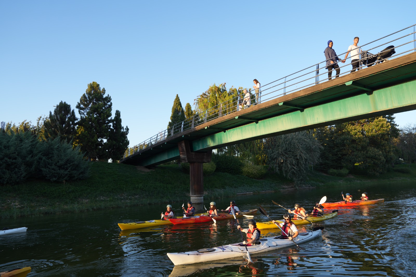 Yeti̇şki̇nlere Deni̇z Kanosu Deneyi̇mi̇ İçi̇n Kayitlar Başliyor (1)