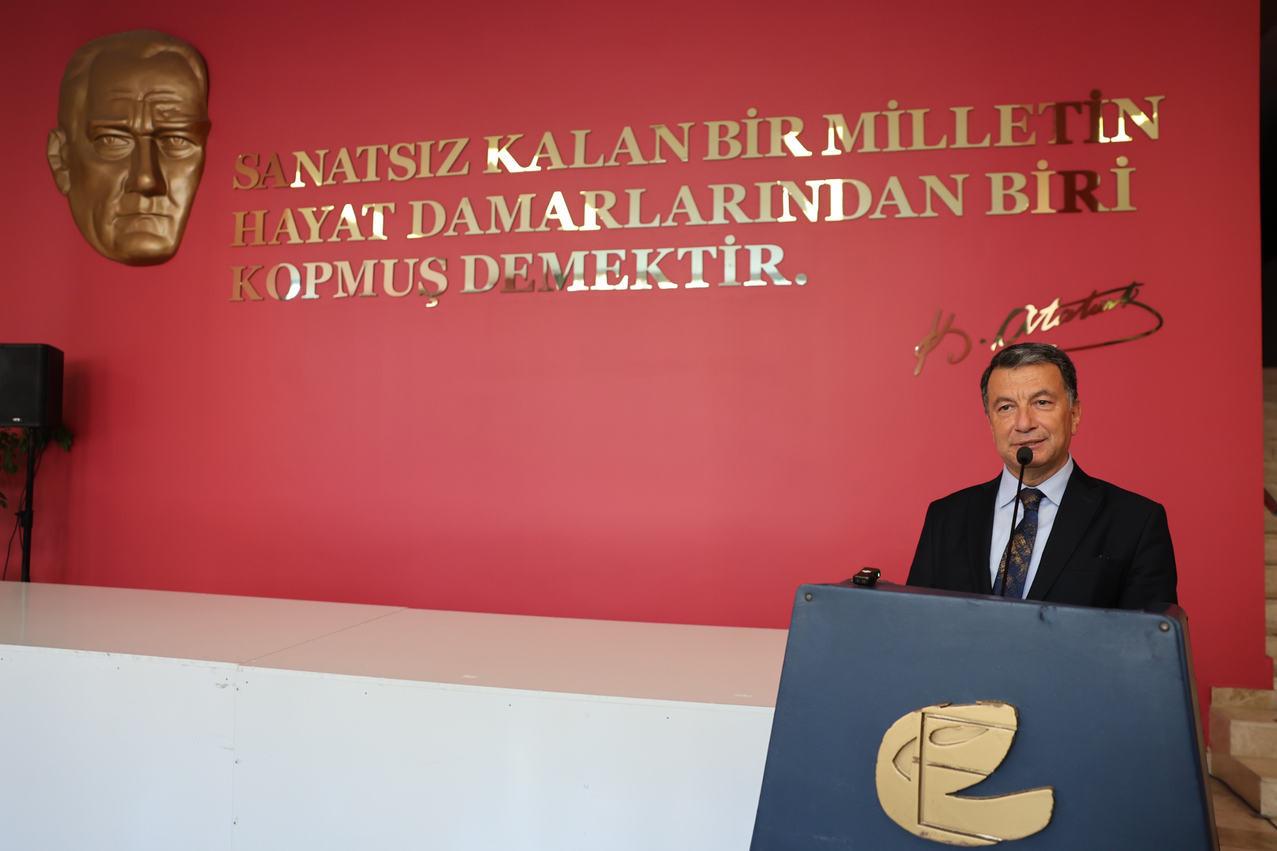 40 Yillik Arşi̇v Sanatseverlerle Buluştu (5)