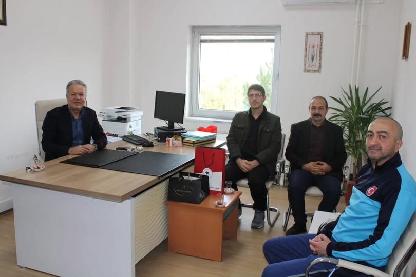 584775666 825077077000861 1516116085410277666 N