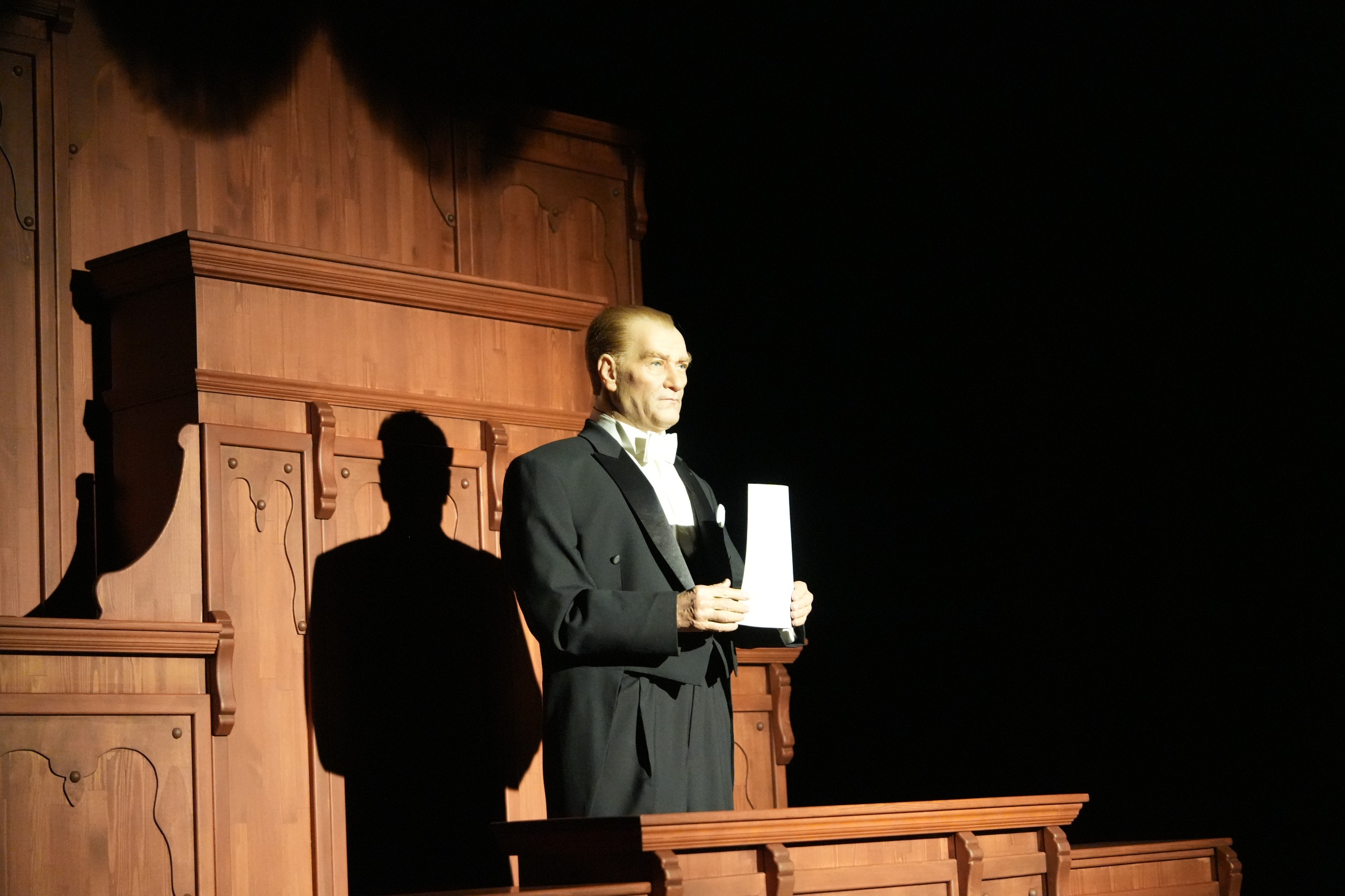 Atatürk Mi̇ni̇k Yüreklerde Yaşatildi (3)