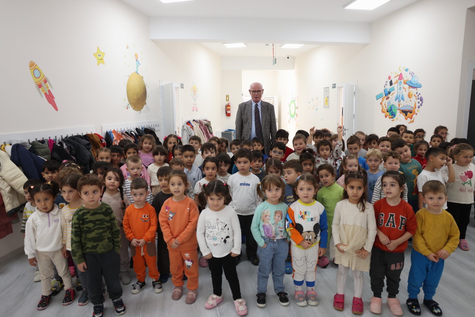 Başkan Kurt Dünya Çocuk Hakları Gününü Kreşteki Miniklerle Kutladı (12)