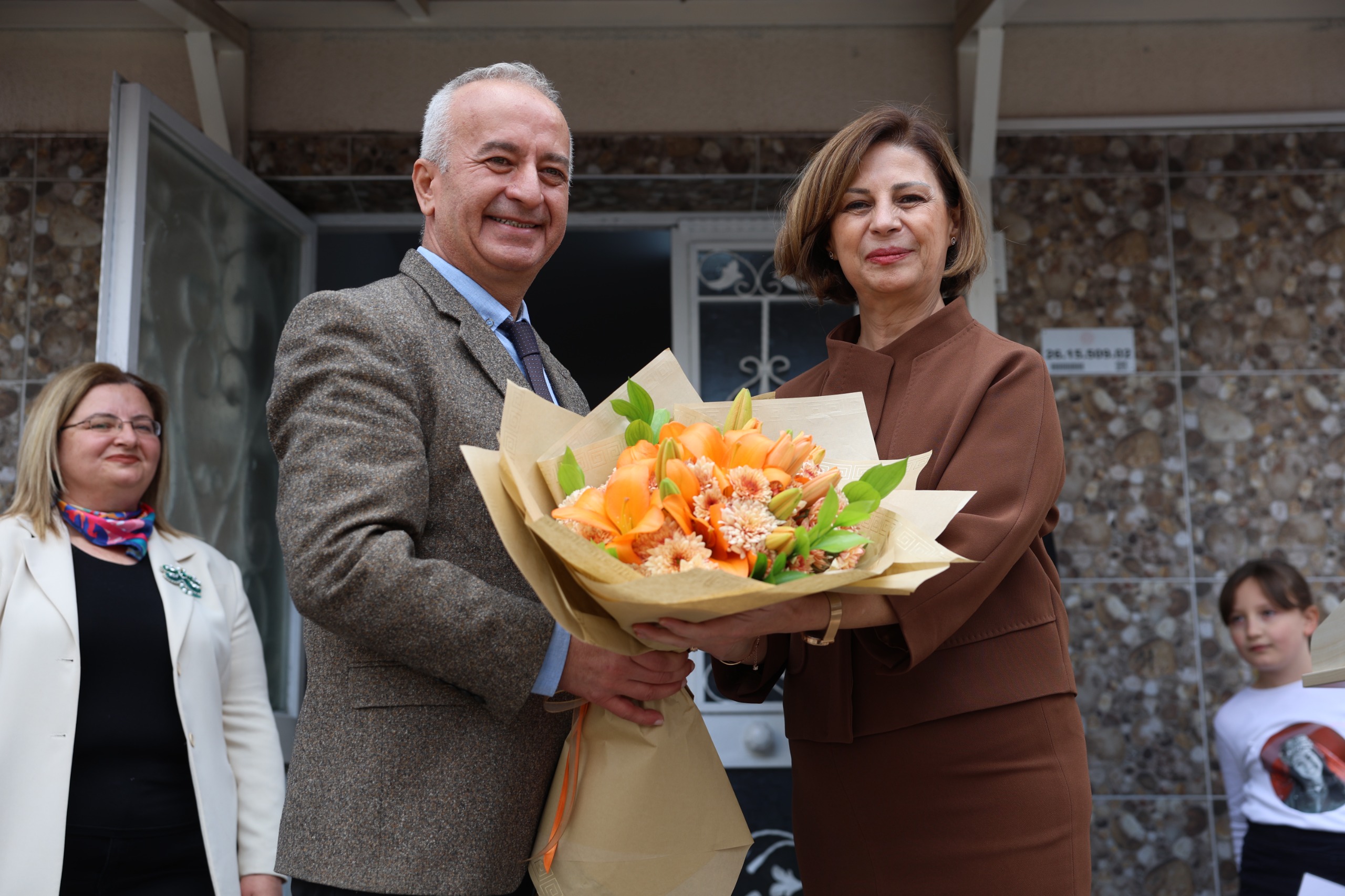 Başkan Ünlüce Mezun Olduğu Okulda (7)