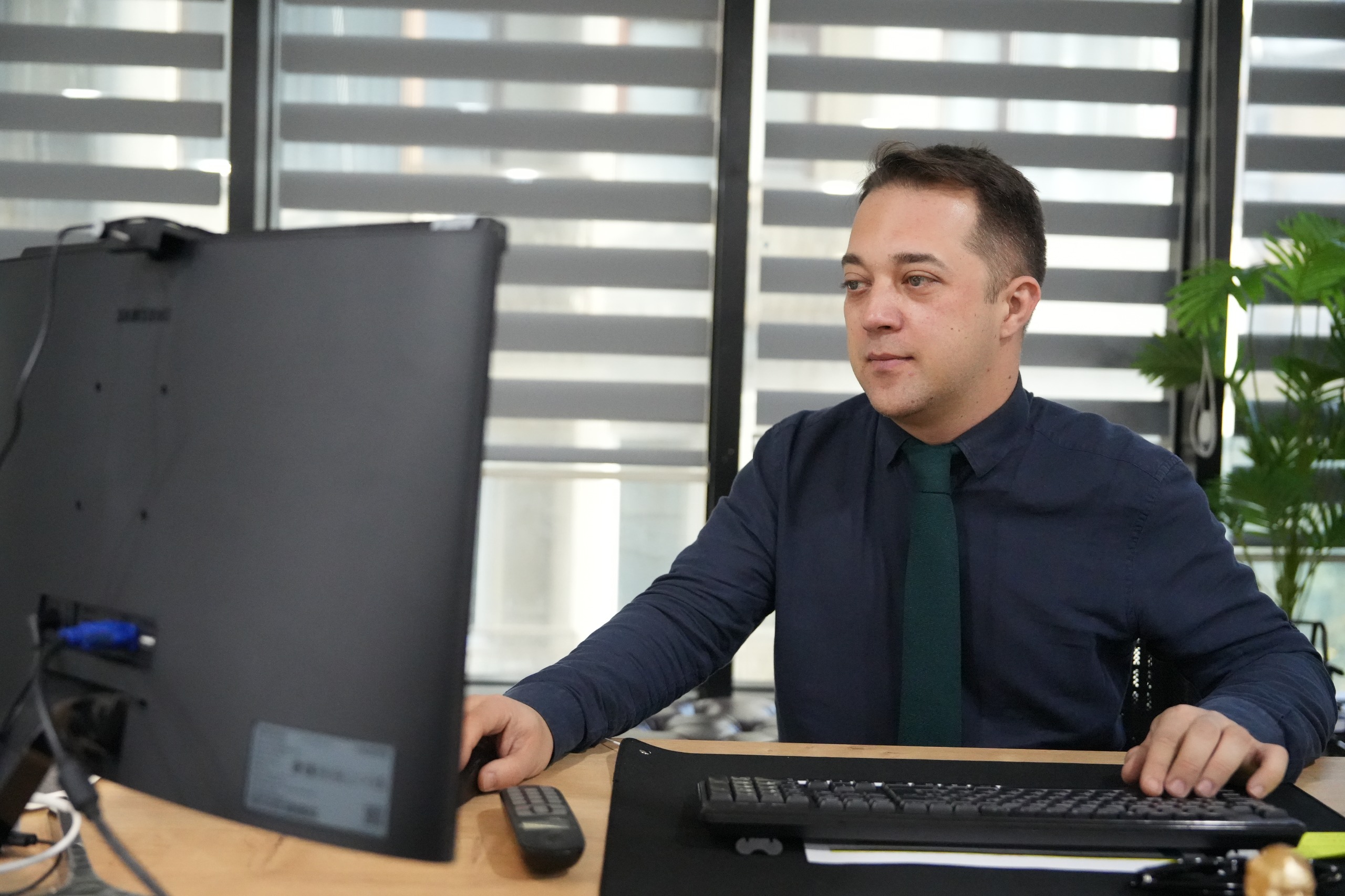 Büyükşehi̇r Beledi̇yesi̇nden Si̇vi̇l Topluma Güçlü Destek (6)