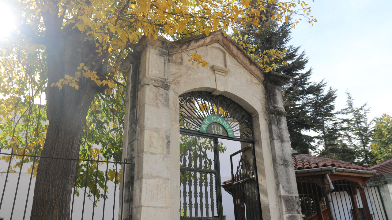 Camiye Dönüştürülen Tarihi Yapı 700 Yıldır Ayakta