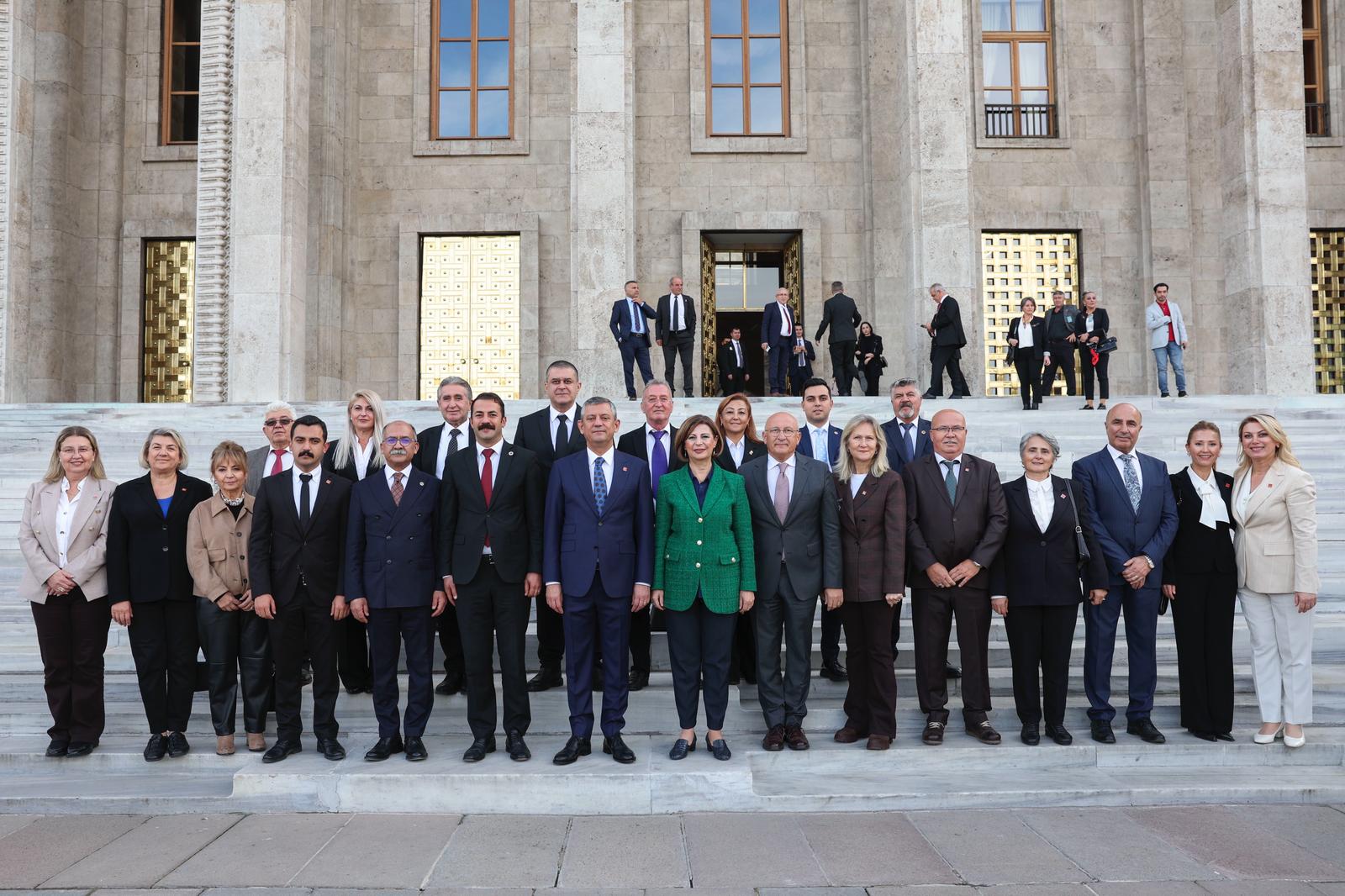 Chp Özgür Özel (2)