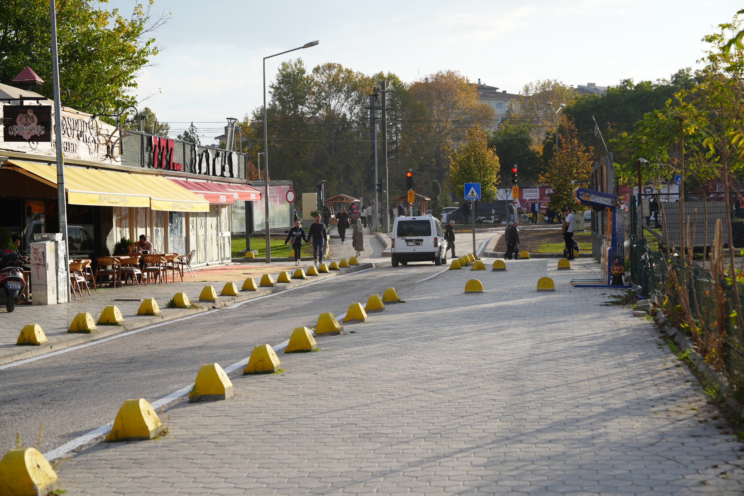 Ci̇dde Sokak Bağlantisi Kisa Sürede Trafi̇ğe Açildi (6)