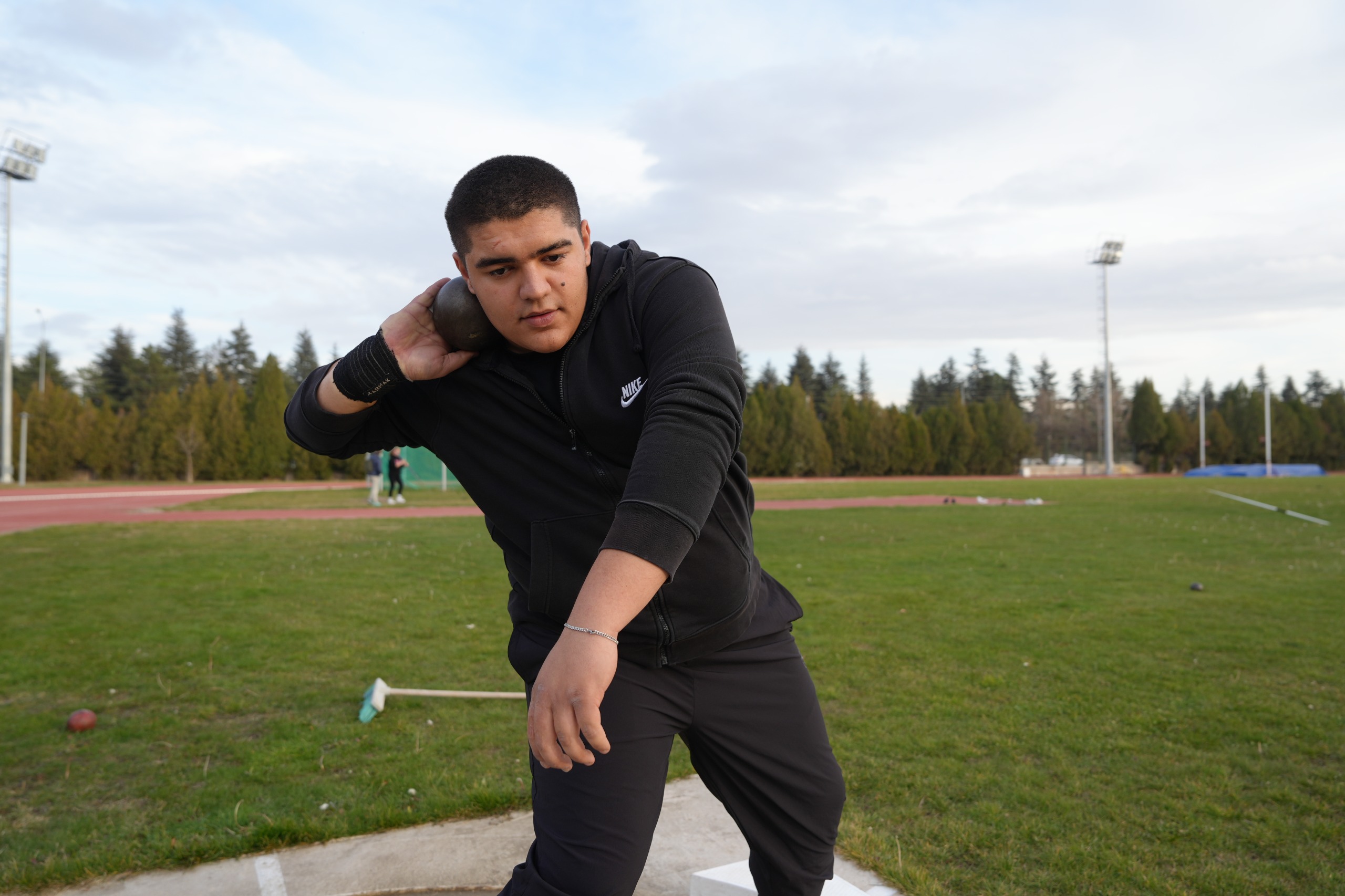 Eski̇şehi̇r Büyükşehi̇r Spor Kulübü Atleti̇zm Takimi Sezona İddi̇ali Başliyor (8)