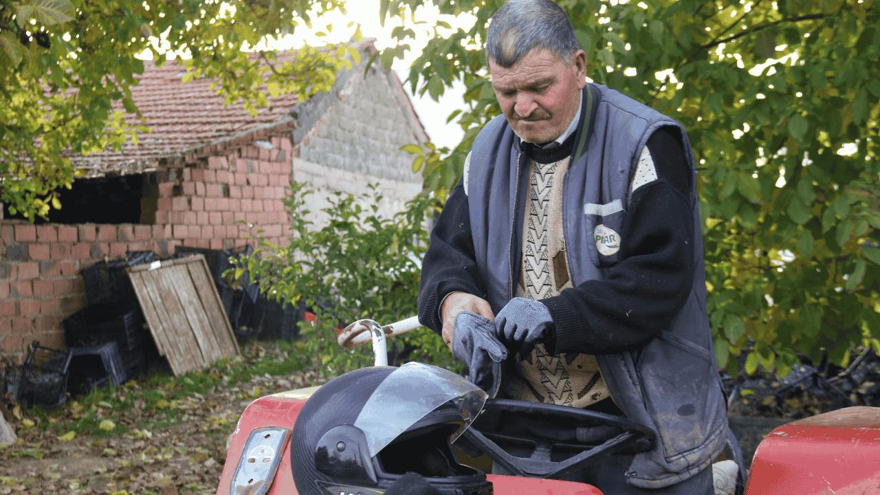 Eskişehirli Mehmet Amca Yeni Yönetmeliğe Uyan Ilk Çiftçilerden Oldu (1)