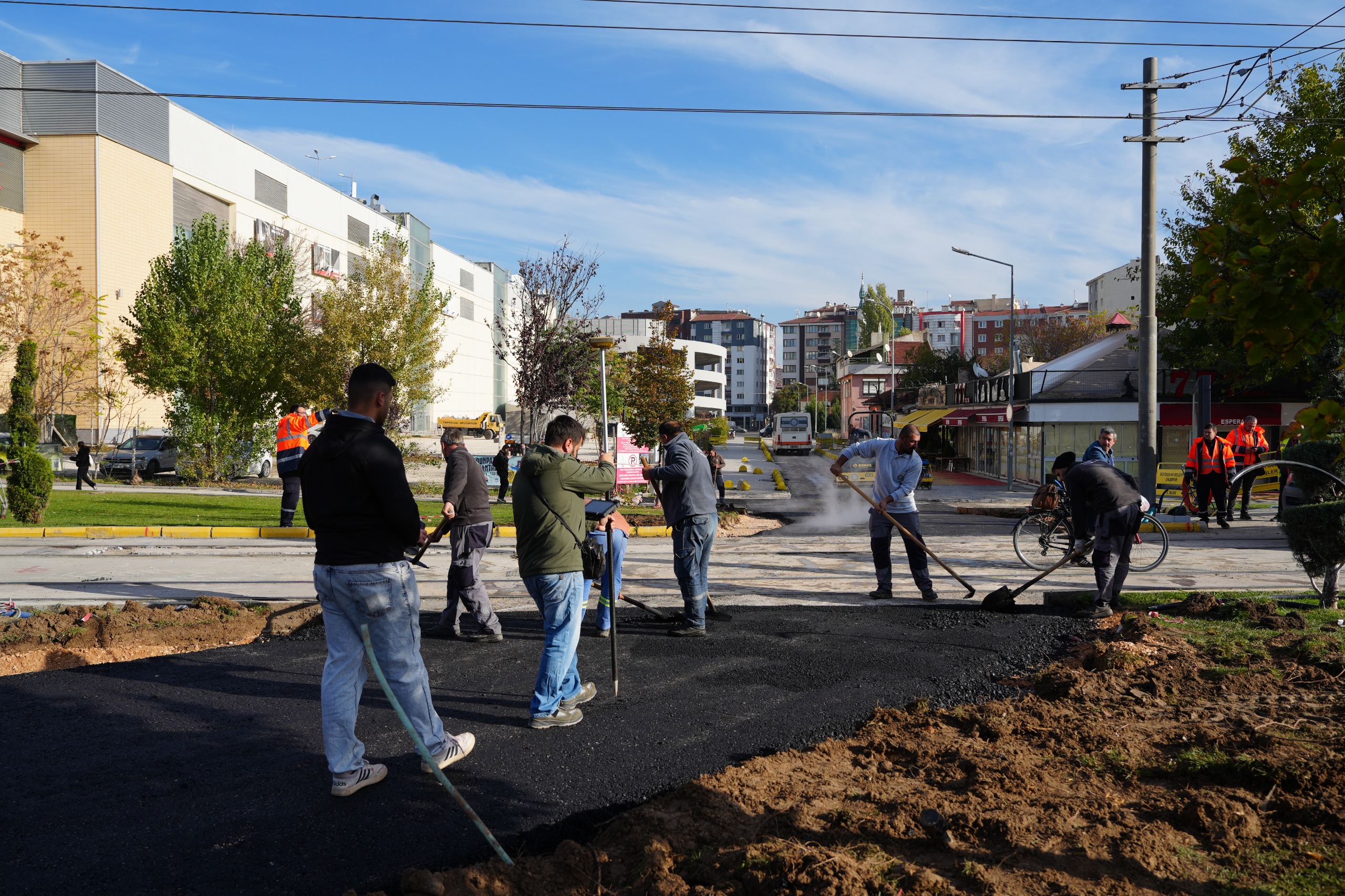 Espark Çevresi̇nde Trafi̇k Düzenleme Çalişmasi Başladi (4)