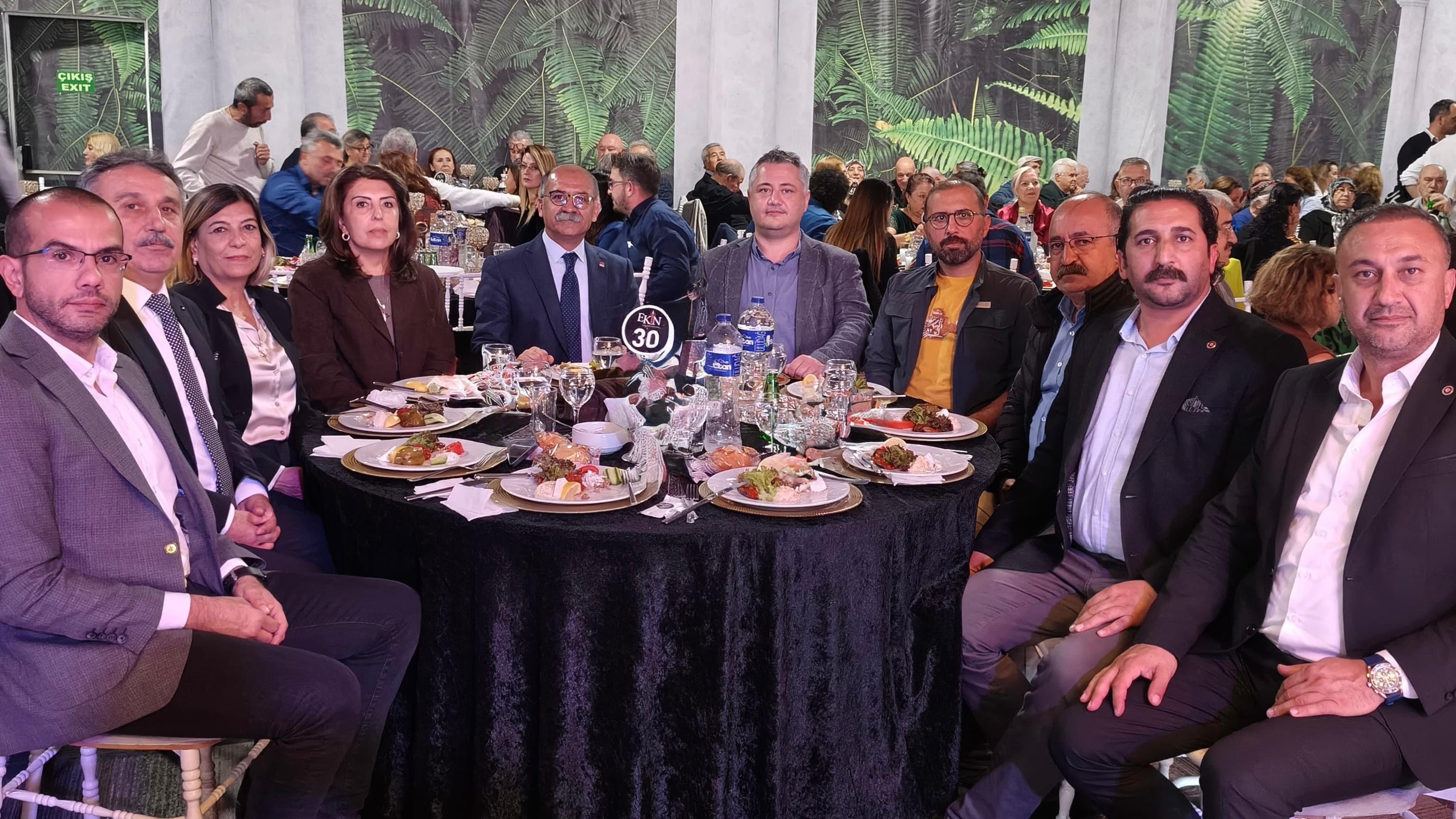 G4Sg Ta0 X U A A V S Ui