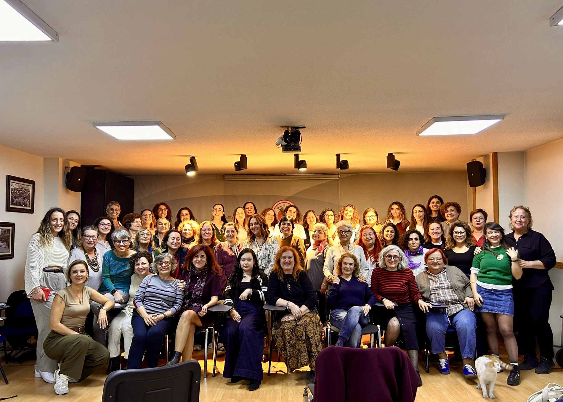 G5 U E U Ji Xw A Aqa2I