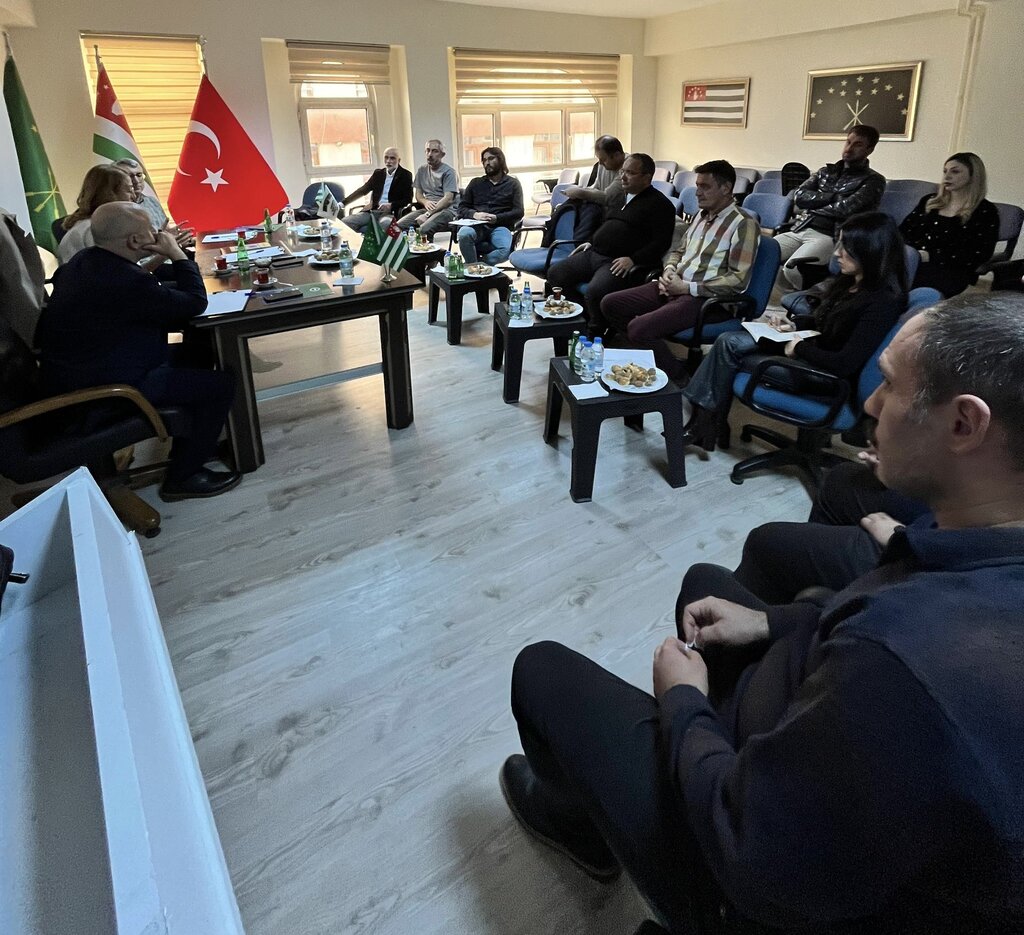 G6 Y L1 M X U A A Xr W