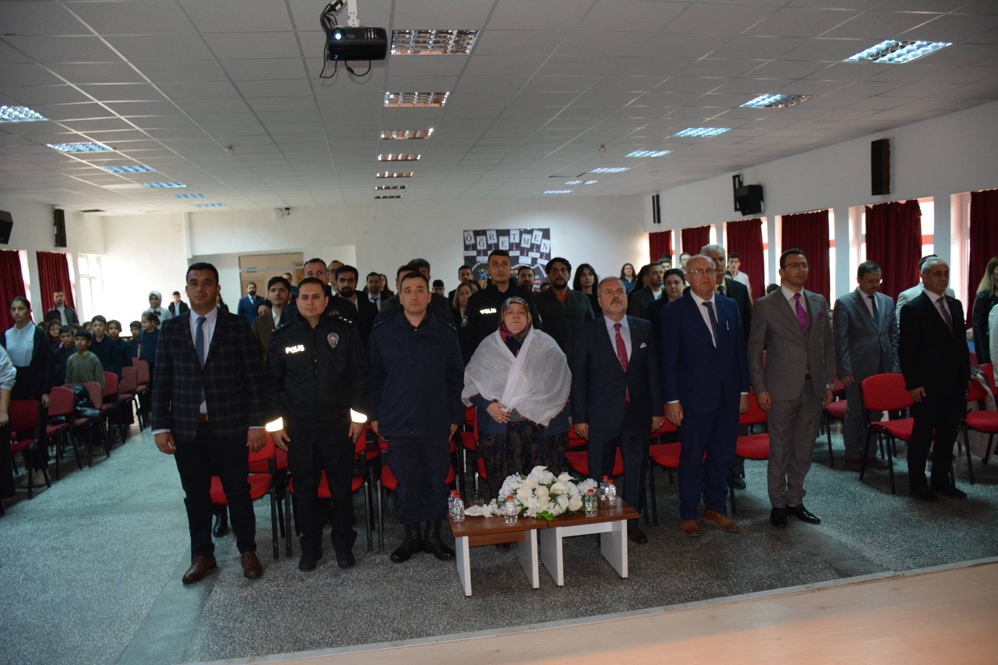 G6H Aeoz Xc A A Ik M K