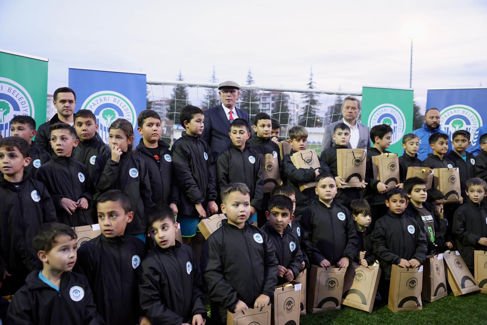 Kazım Kurt’tan Geleceğin Yıldızlarına Destek (11)