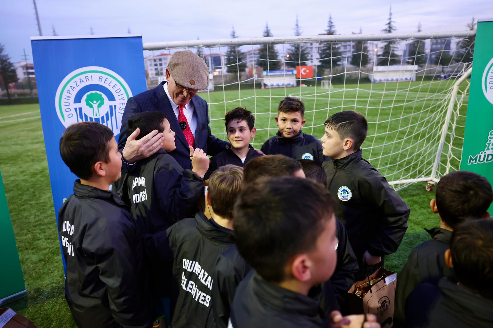 Kazım Kurt’tan Geleceğin Yıldızlarına Destek (7)
