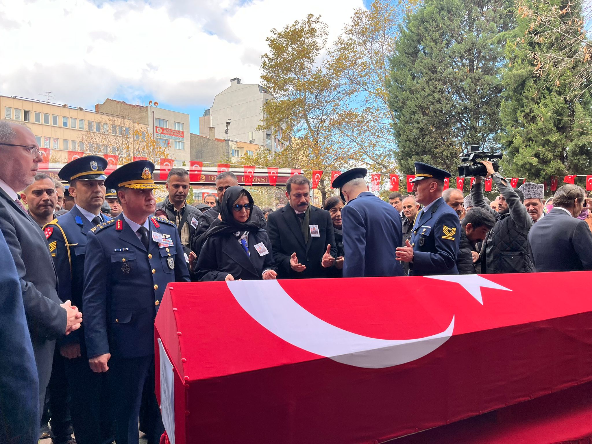 Whatsapp Image 2025 11 14 At 12.50.07 (1)