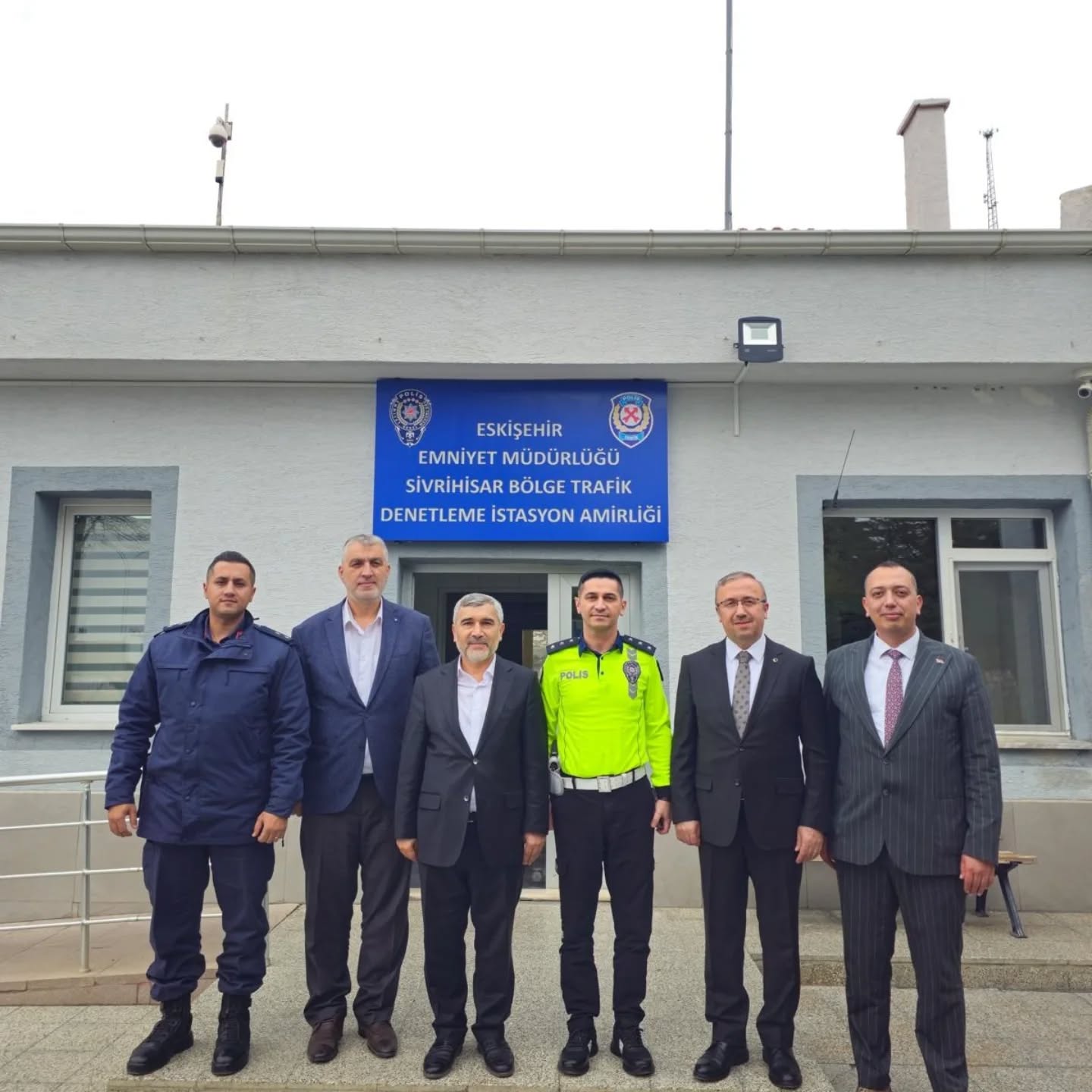 589643288 18113791990600249 600804685345349089 N