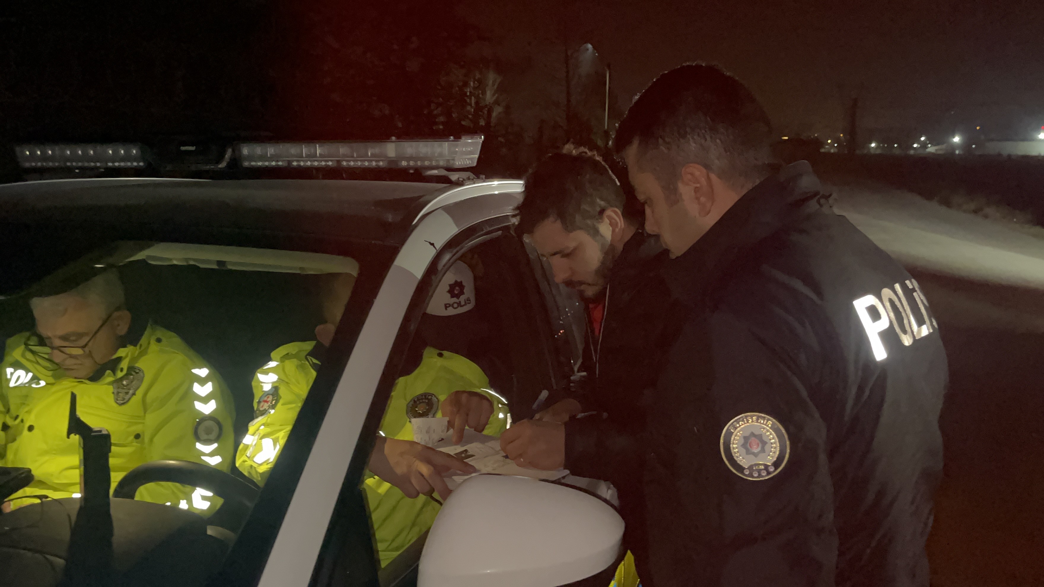 Alkolden 2 Kez Ehliyetini Kaptıran Sürücü Kazada 3’Üncü Kez Yakalandı (2)