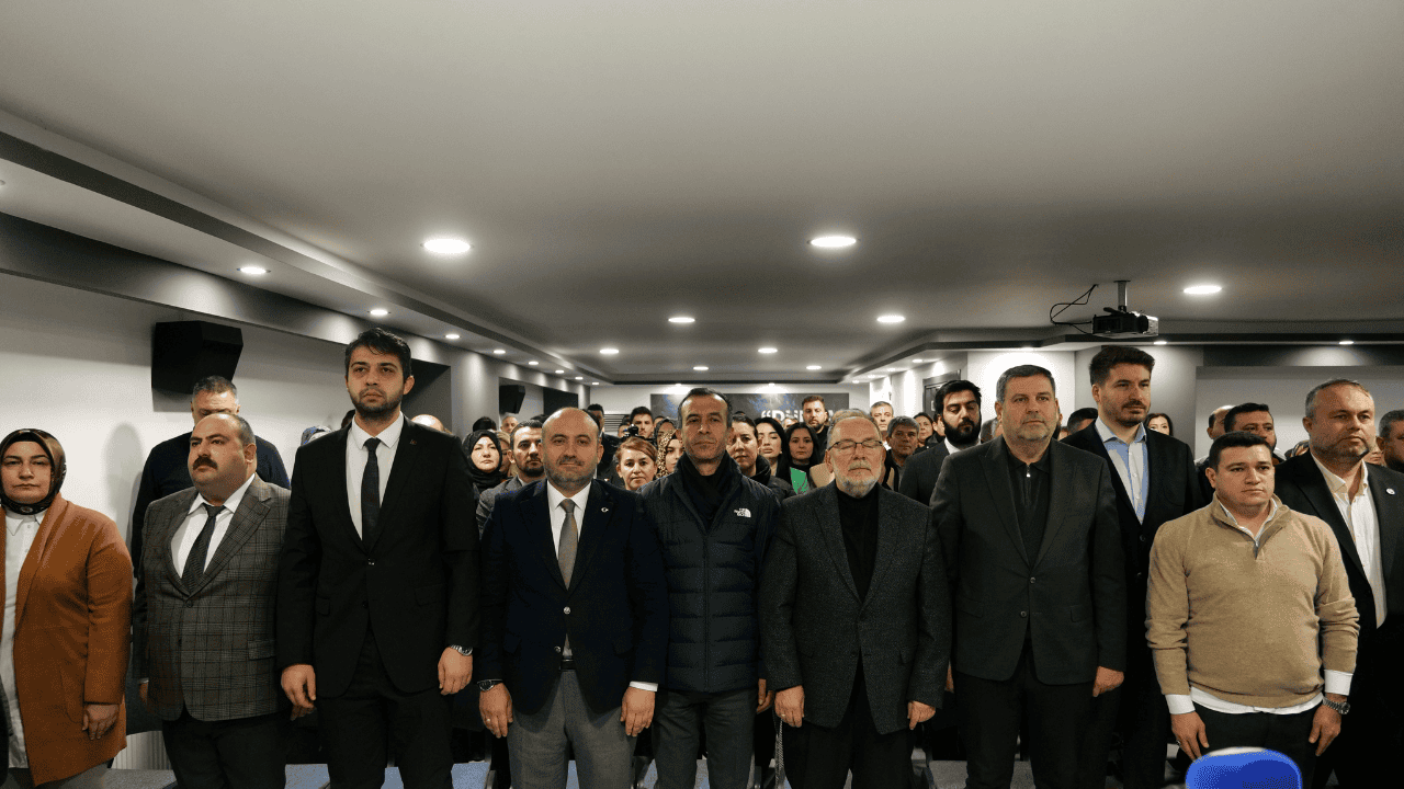 Berke Akyel Ak Parti