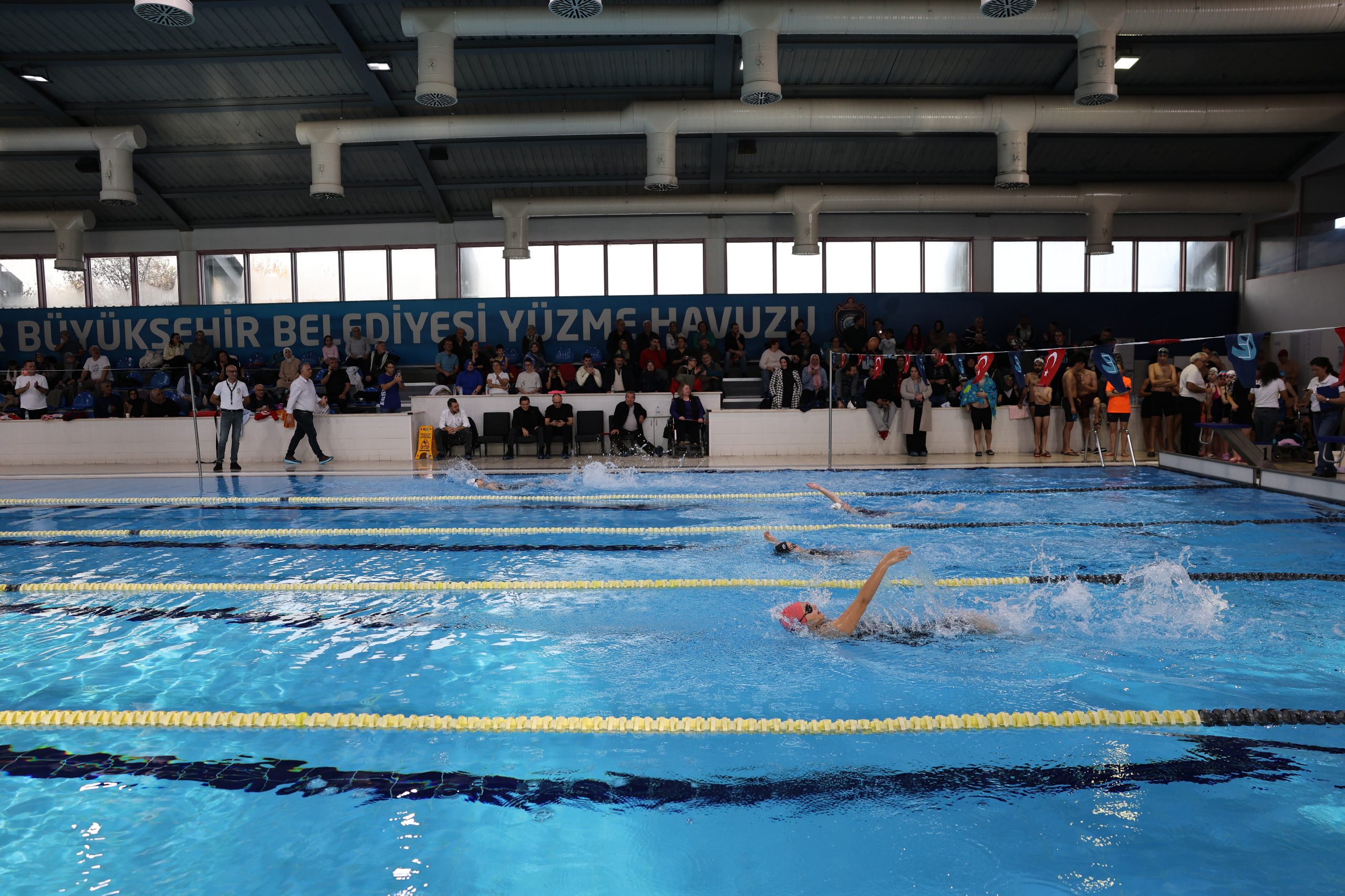 Engelsi̇z Kulaçlar Kentpark’ta Buluştu (12)