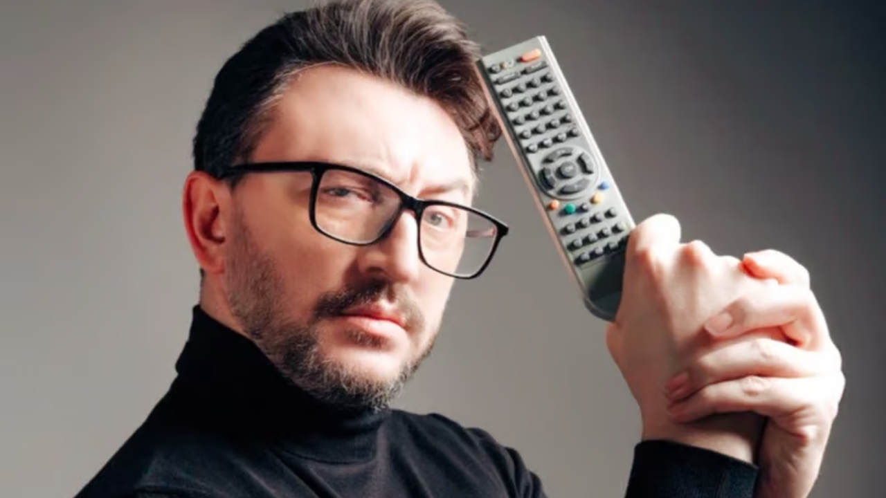 Eskişehir'de Absürt Dizi Sahneleri Tiyatroya Taşınıyor Murat Soner Eskişehir'e Geliyor!