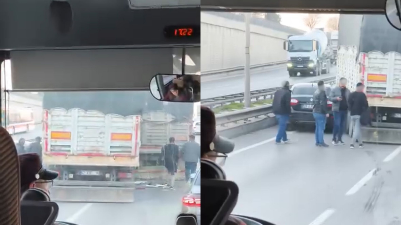 Eskişehir'de Iki Tir Ve Otomobil Çarpıştı Trafik Durma Noktasına Geldi