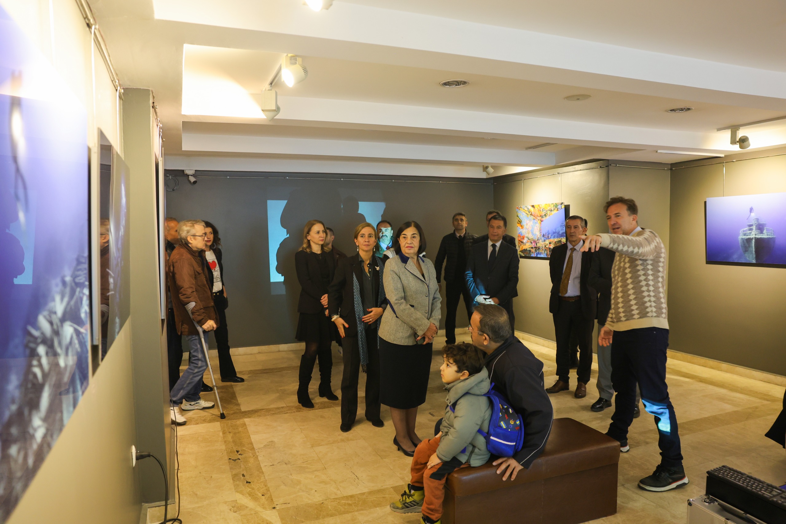 Fransiz Günleri̇ Akdeni̇z Esi̇nti̇si̇yle Başladi (1)