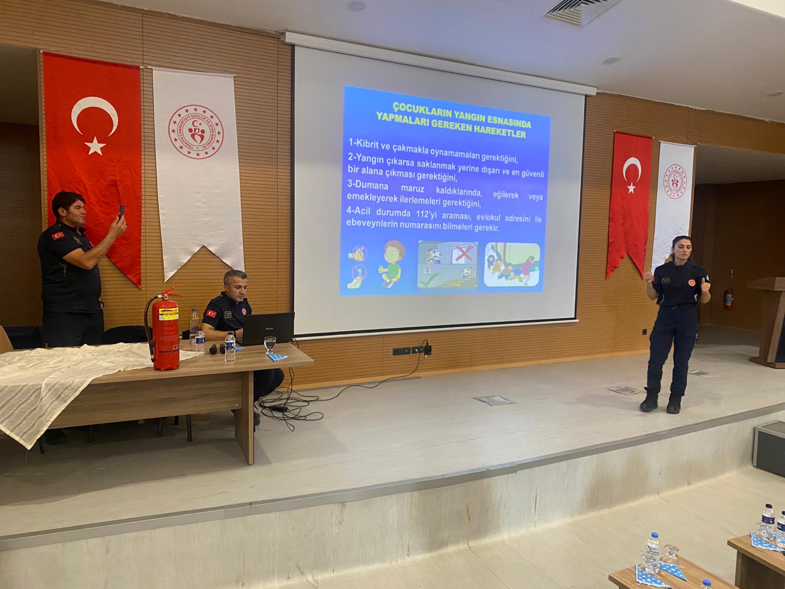 G7 Knv Q K W M A E O M4 D