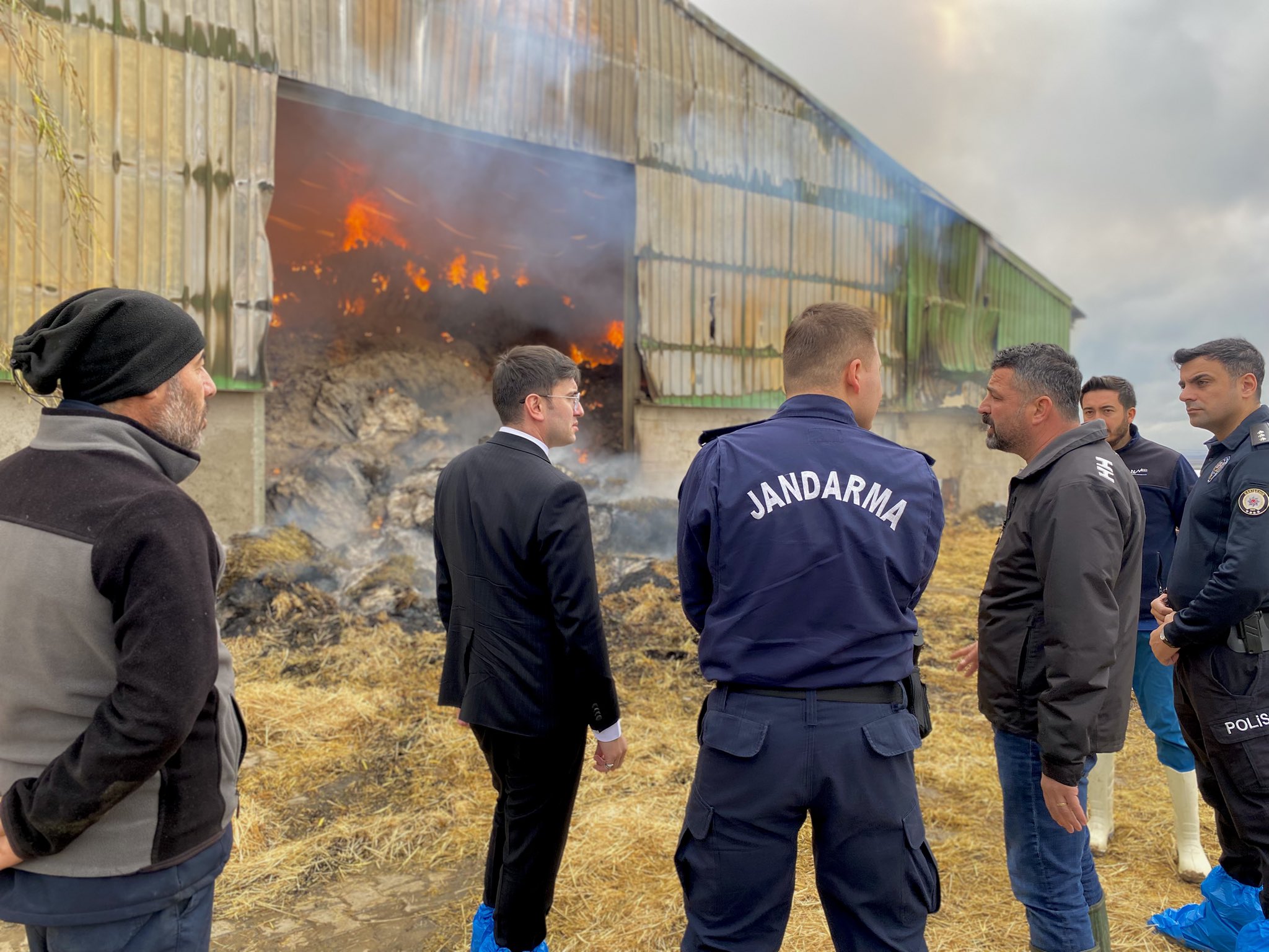 G7Pj O E U Ws A A A Y V I