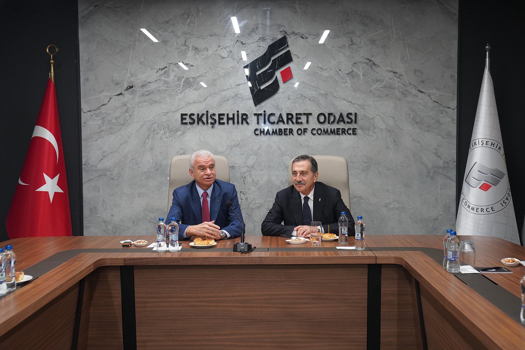 G7Ub8 Eo X E A Aza A K