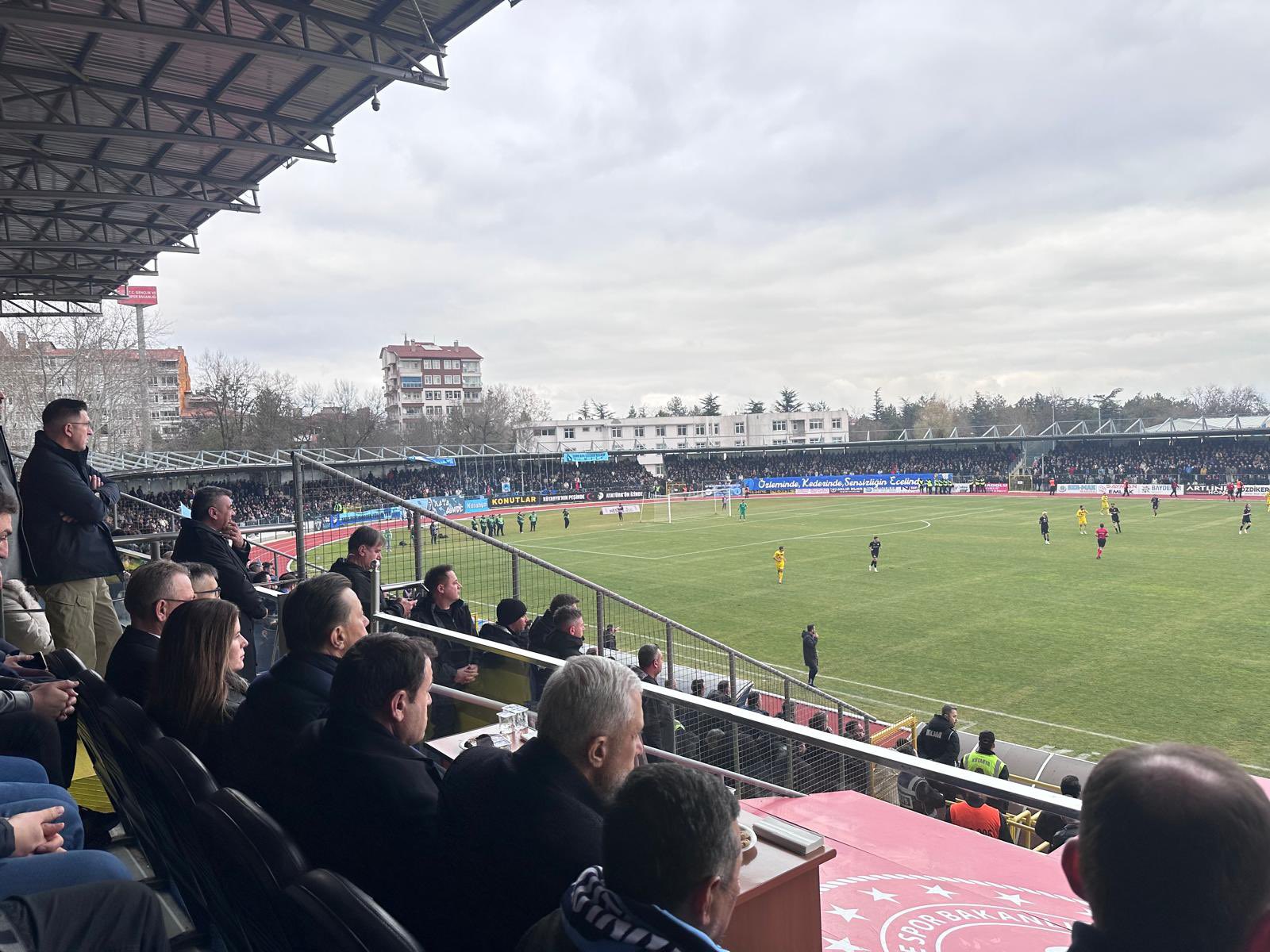 G8 D Km1D W A A A Q O3 J