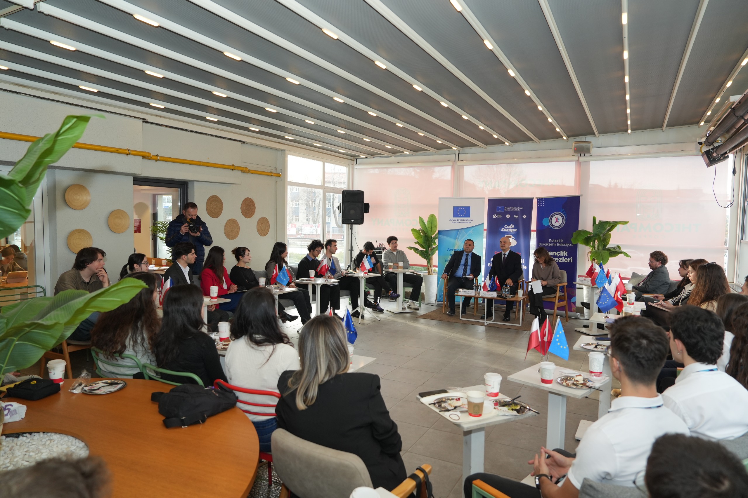 Gençler Avrupa Gündemi̇ni̇ Büyükelçi̇lere Soruyor (6)