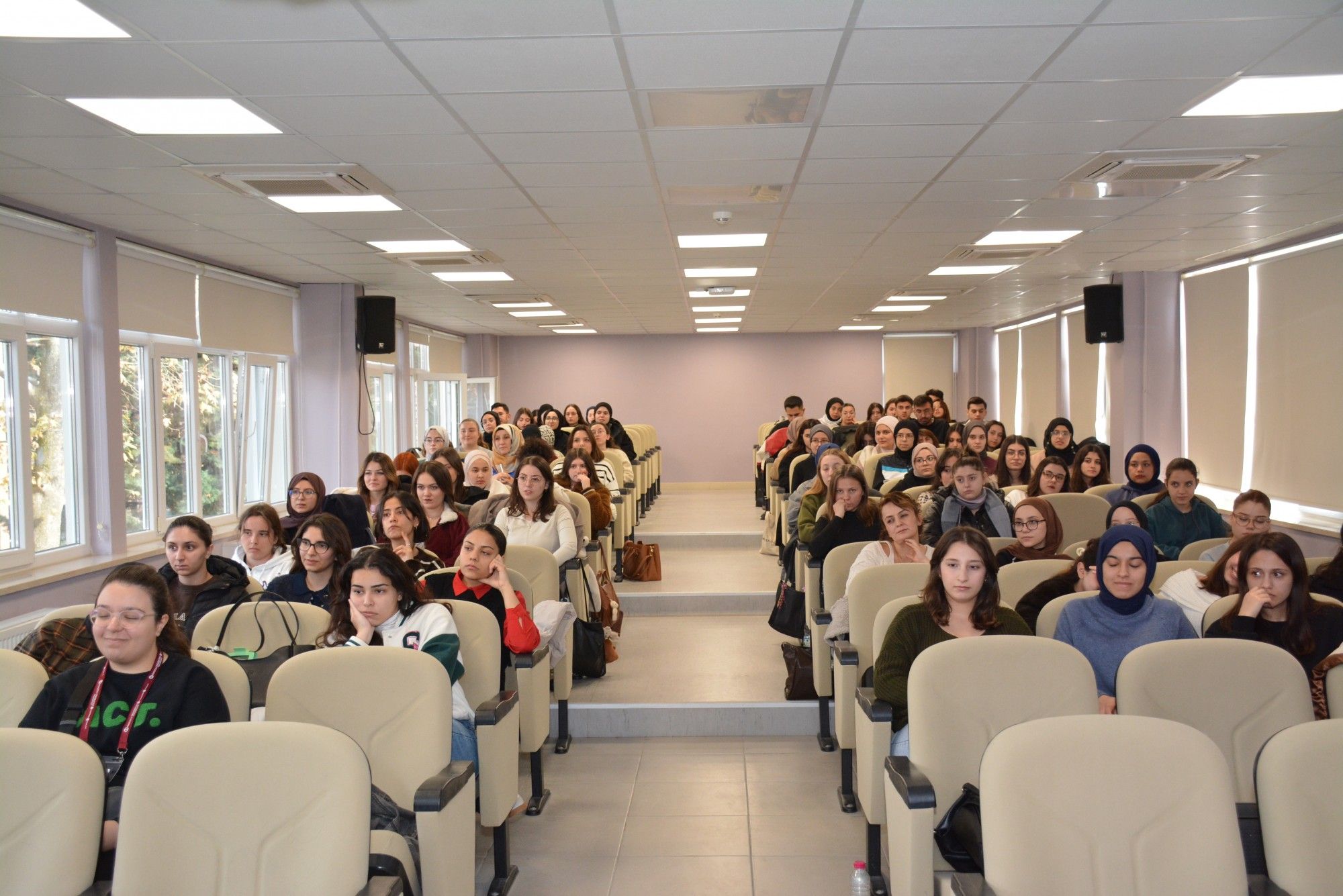 Photo 693183497F6Ee 94D1Ee958B