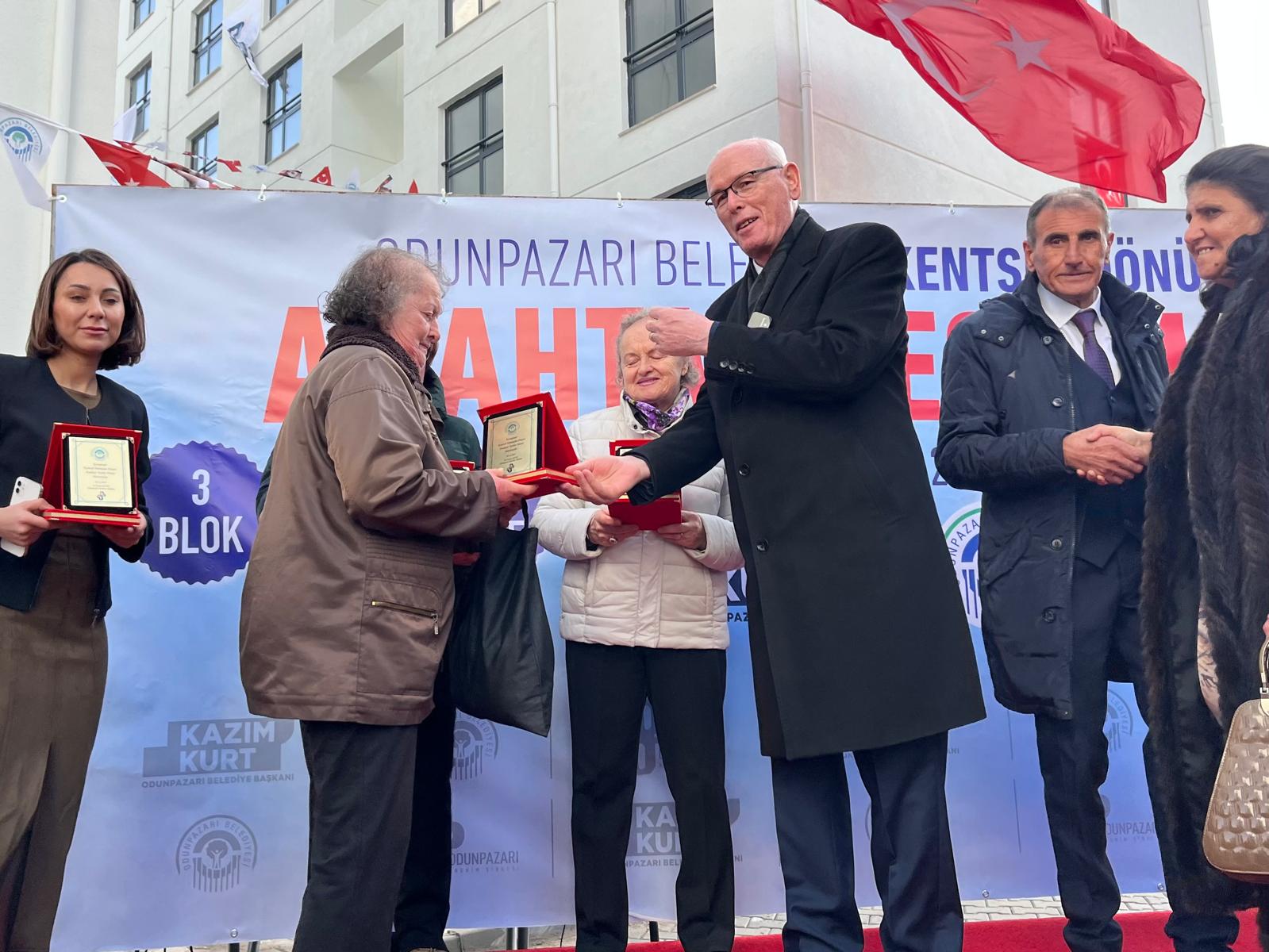 Whatsapp Image 2025 12 04 At 15.33.33 (1)