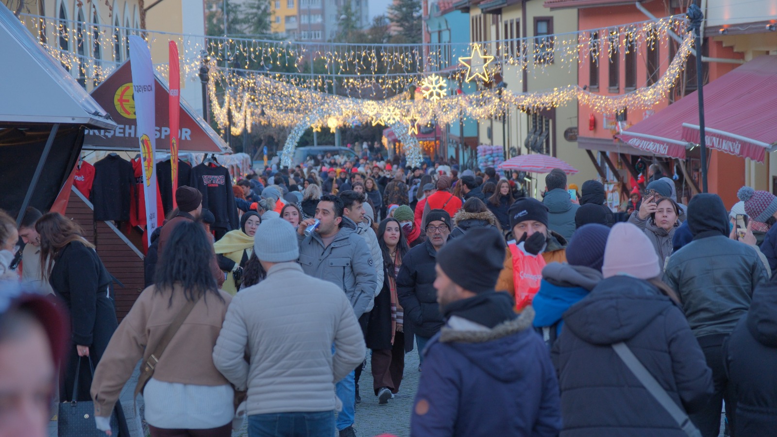 500 Bin Ziyaretçi, 7 Gün, Tek Meydan Odunpazarı Yeni Yıl Pazarı Rekor Kırdı (13)