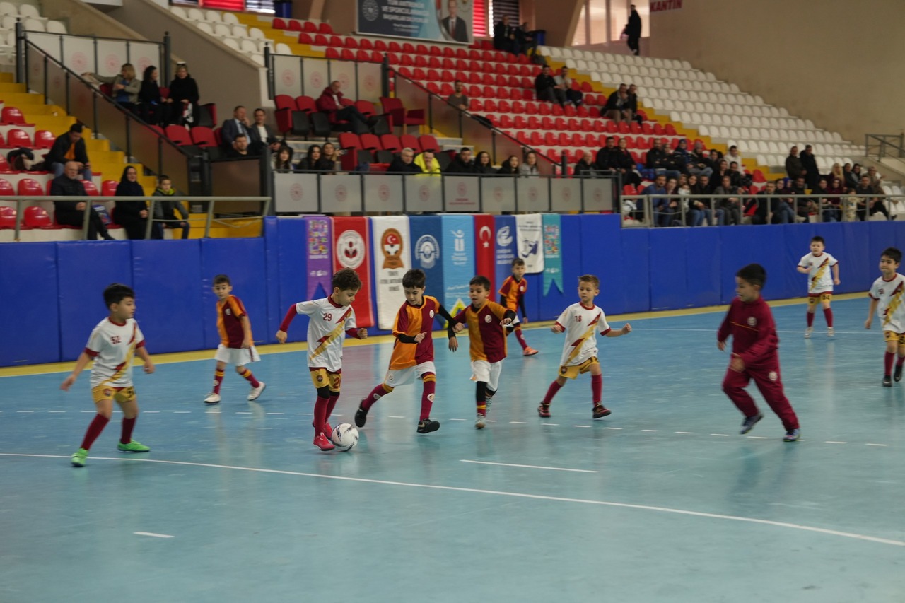 9. Futsal