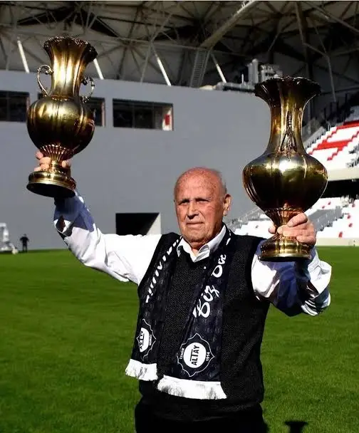 Ayfer Elmastaşoğlu 2